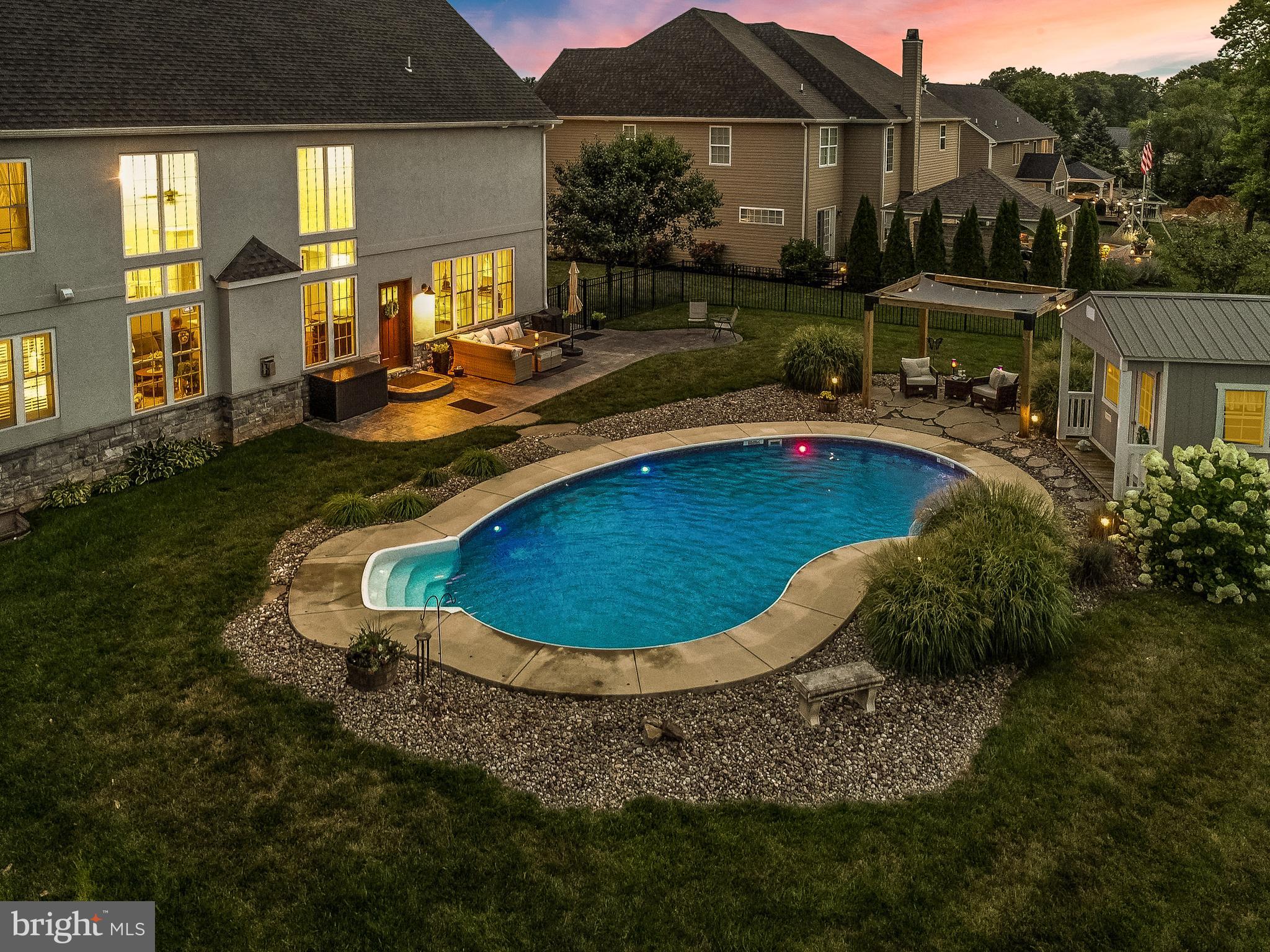 HEPPLEWHITE ESTATES - Residential