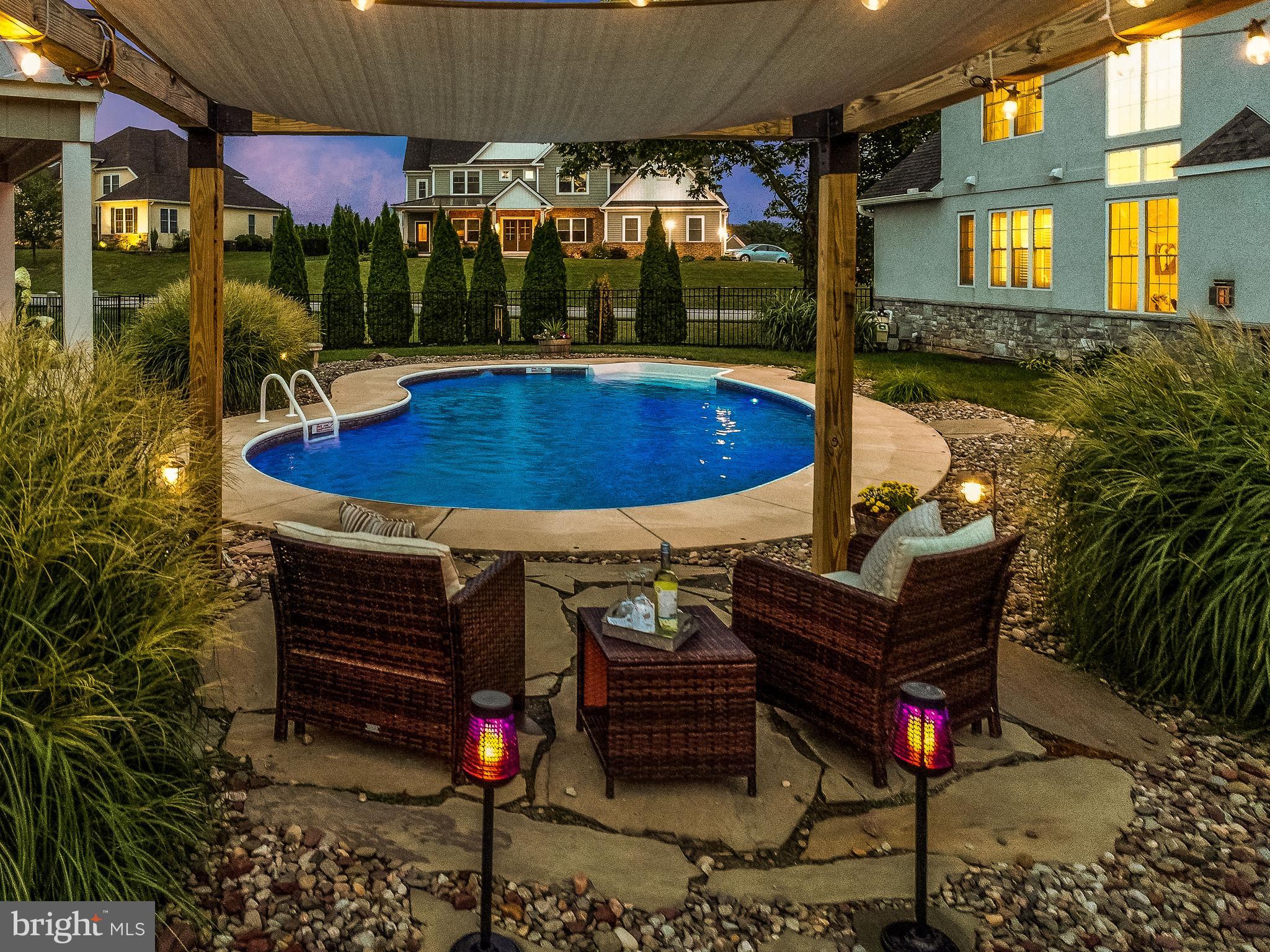 HEPPLEWHITE ESTATES - Residential