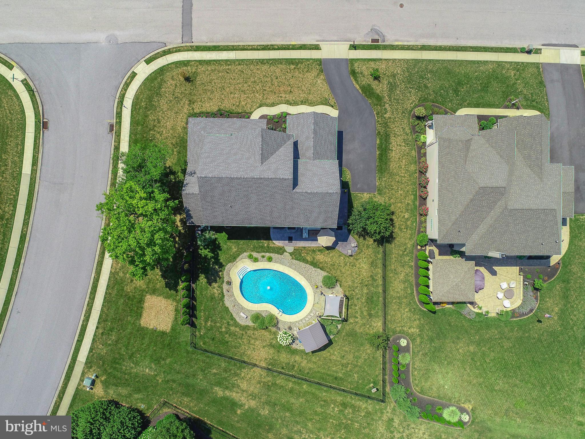 HEPPLEWHITE ESTATES - Residential