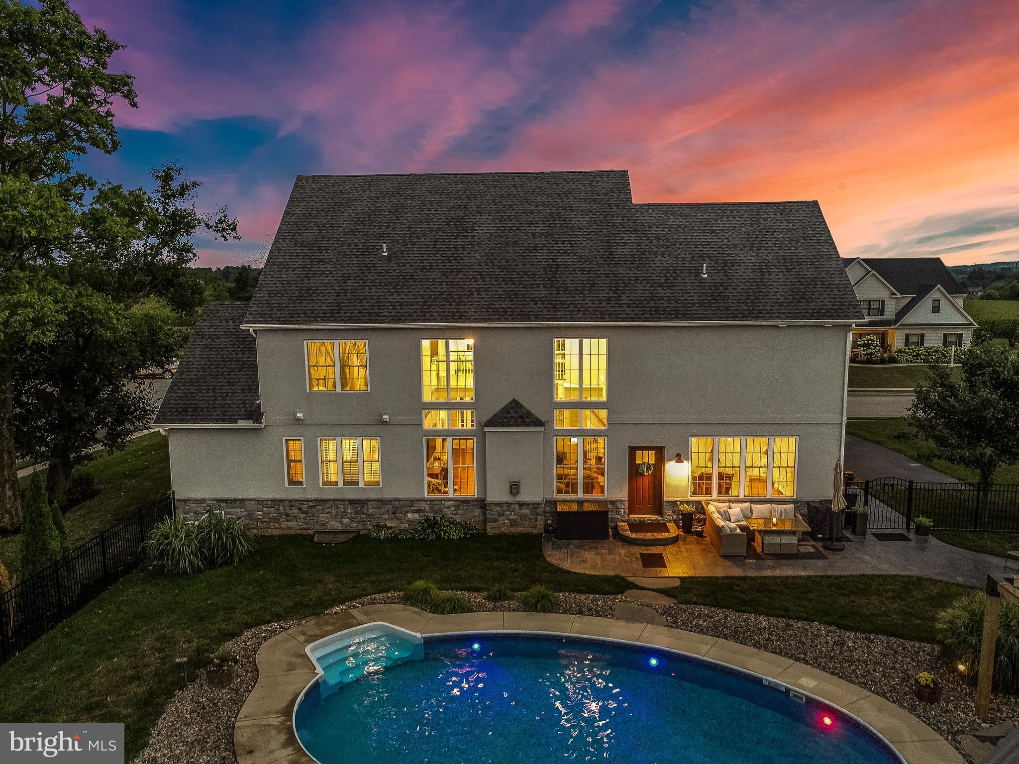 HEPPLEWHITE ESTATES - Residential