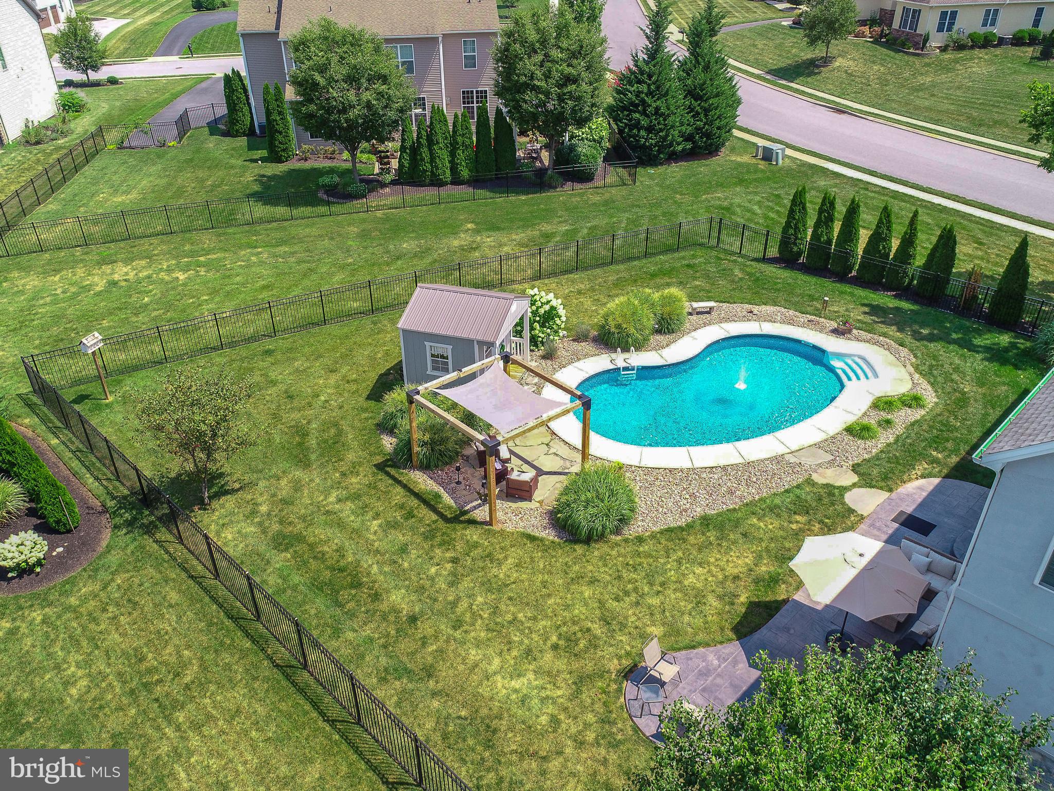 HEPPLEWHITE ESTATES - Residential