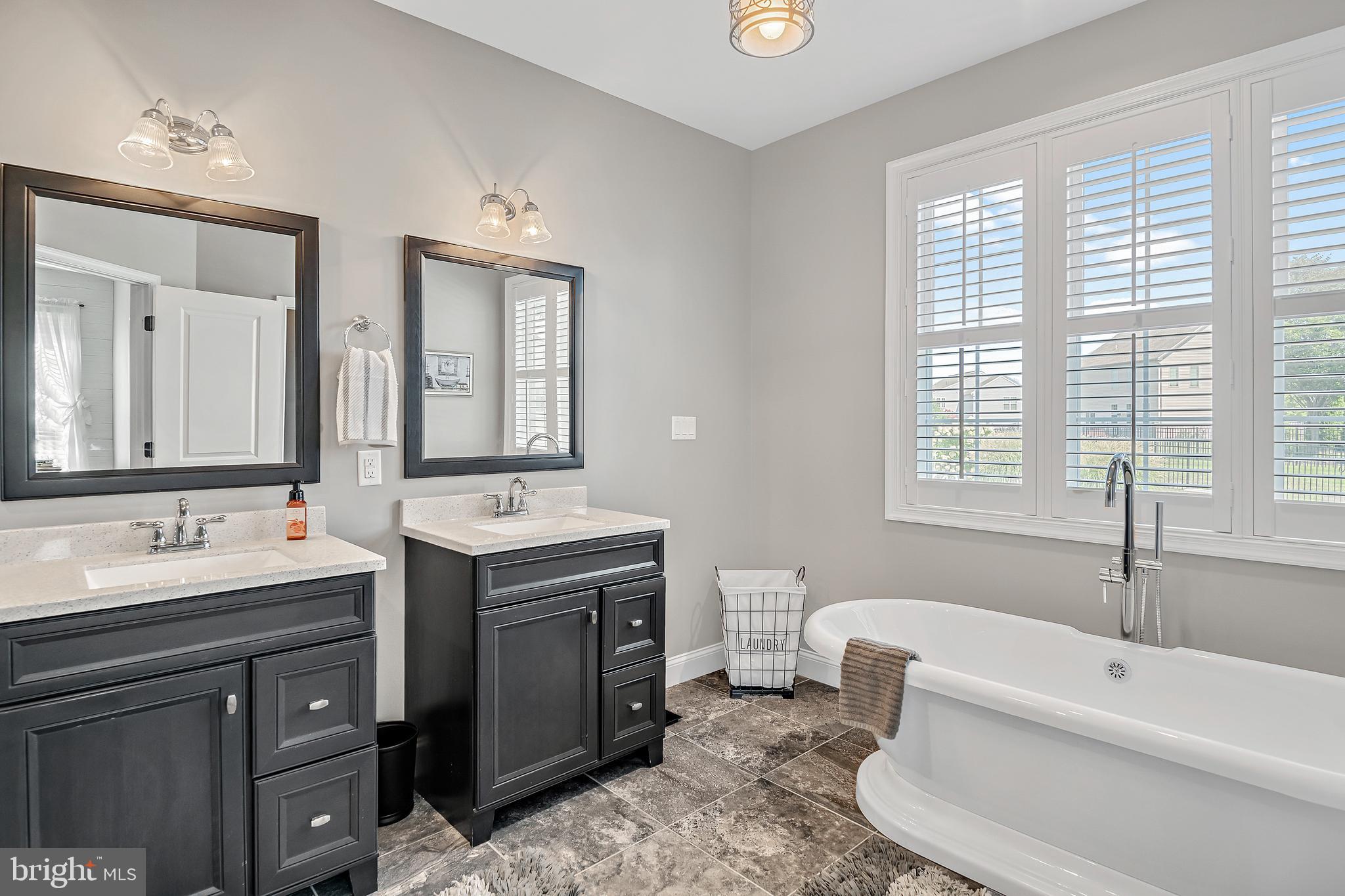 HEPPLEWHITE ESTATES - Residential