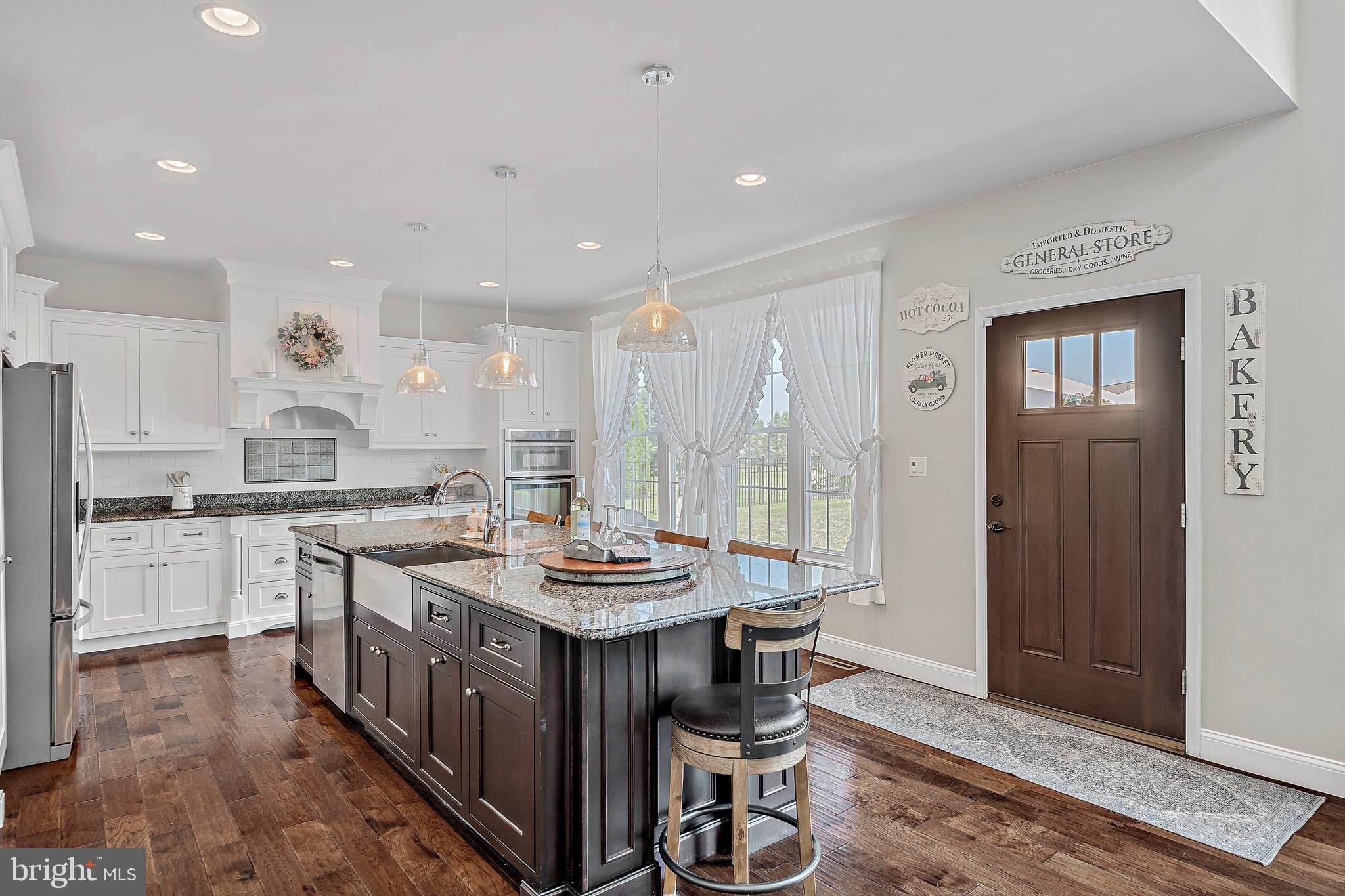 HEPPLEWHITE ESTATES - Residential