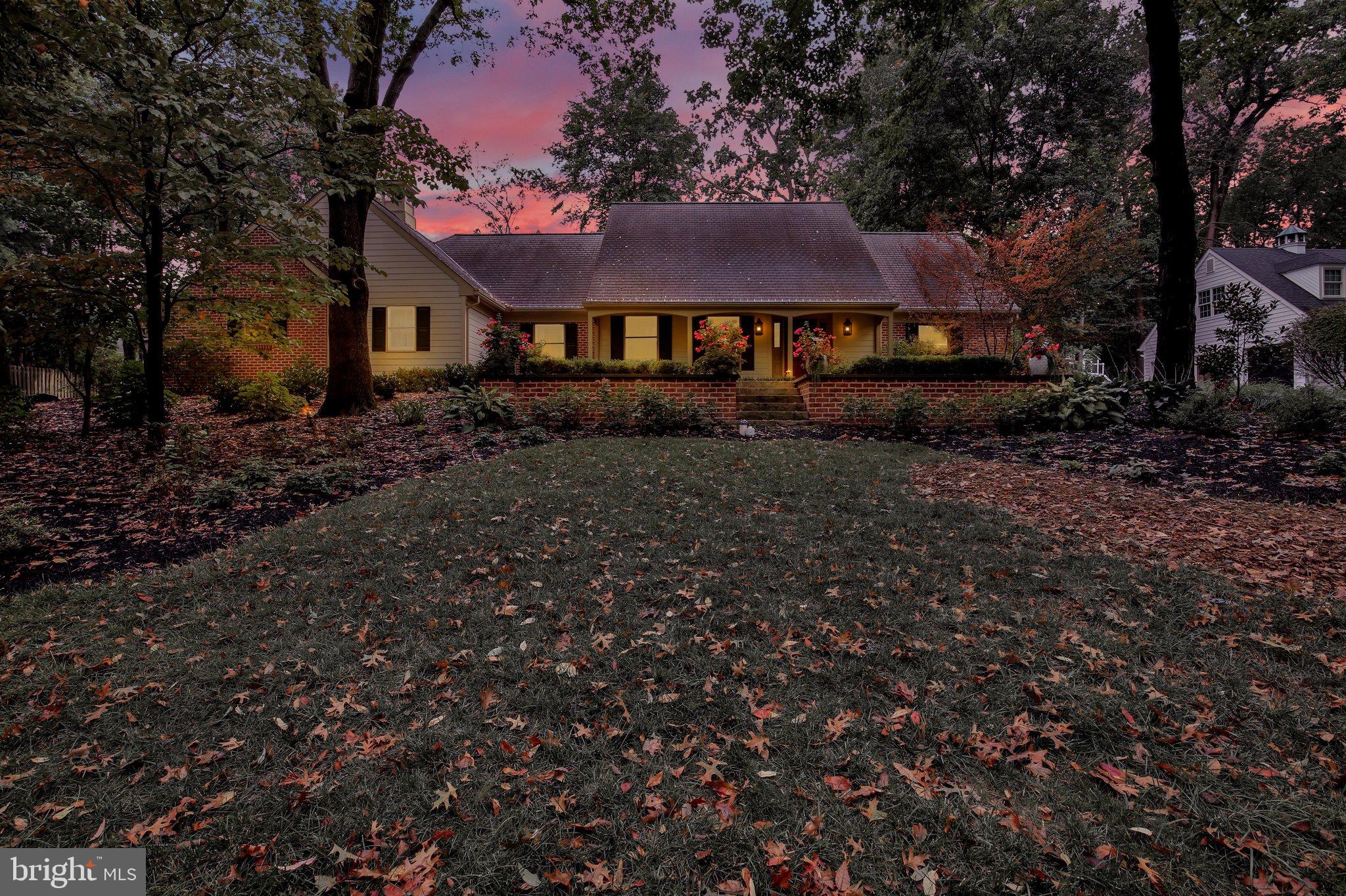 1059 HUNTERS PATH