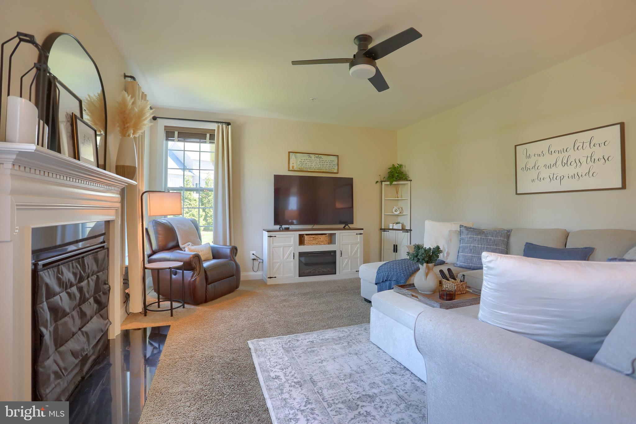 LAUREL RIDGE - THE GLEN - Residential