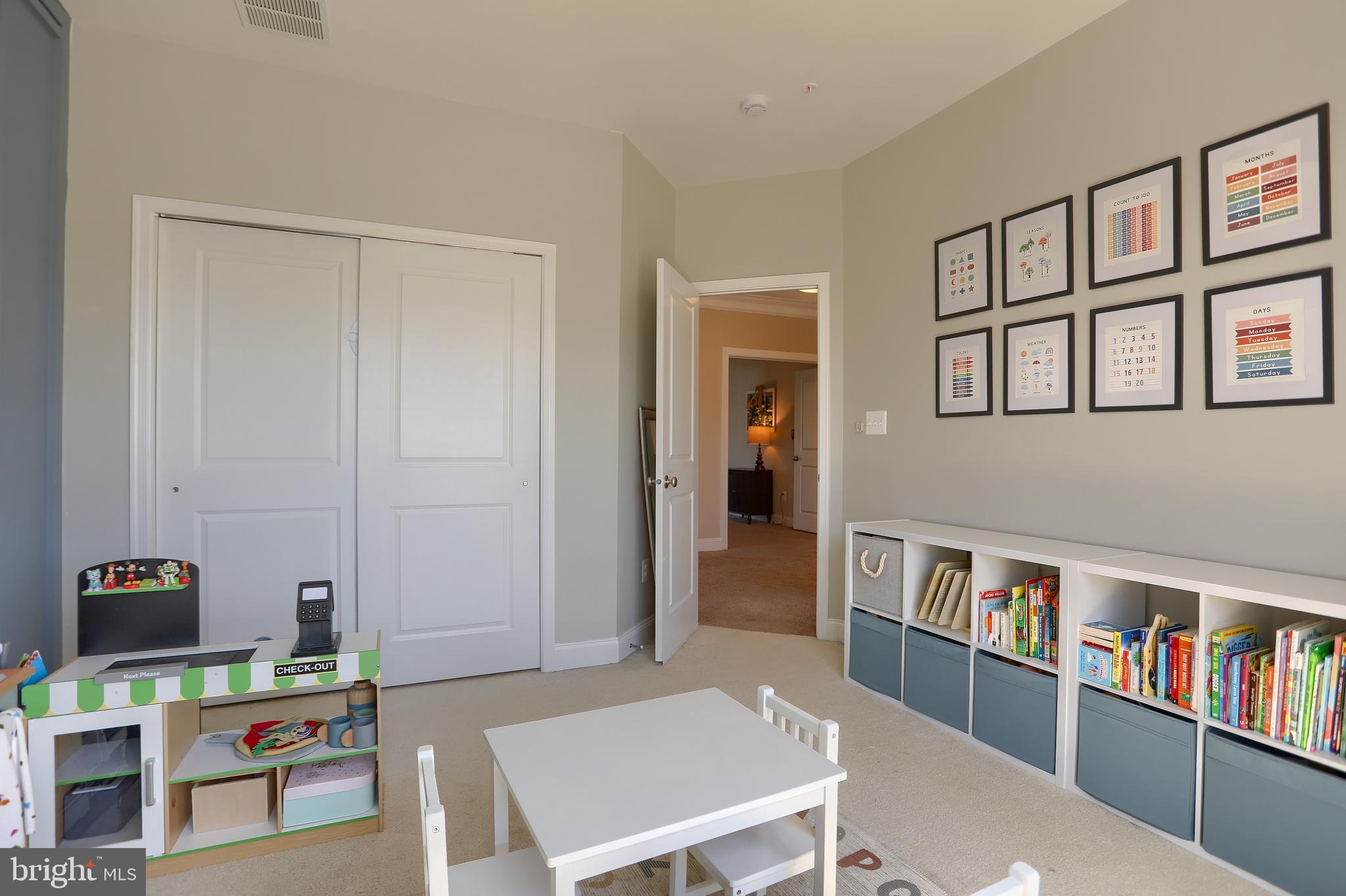 LAUREL RIDGE - THE GLEN - Residential