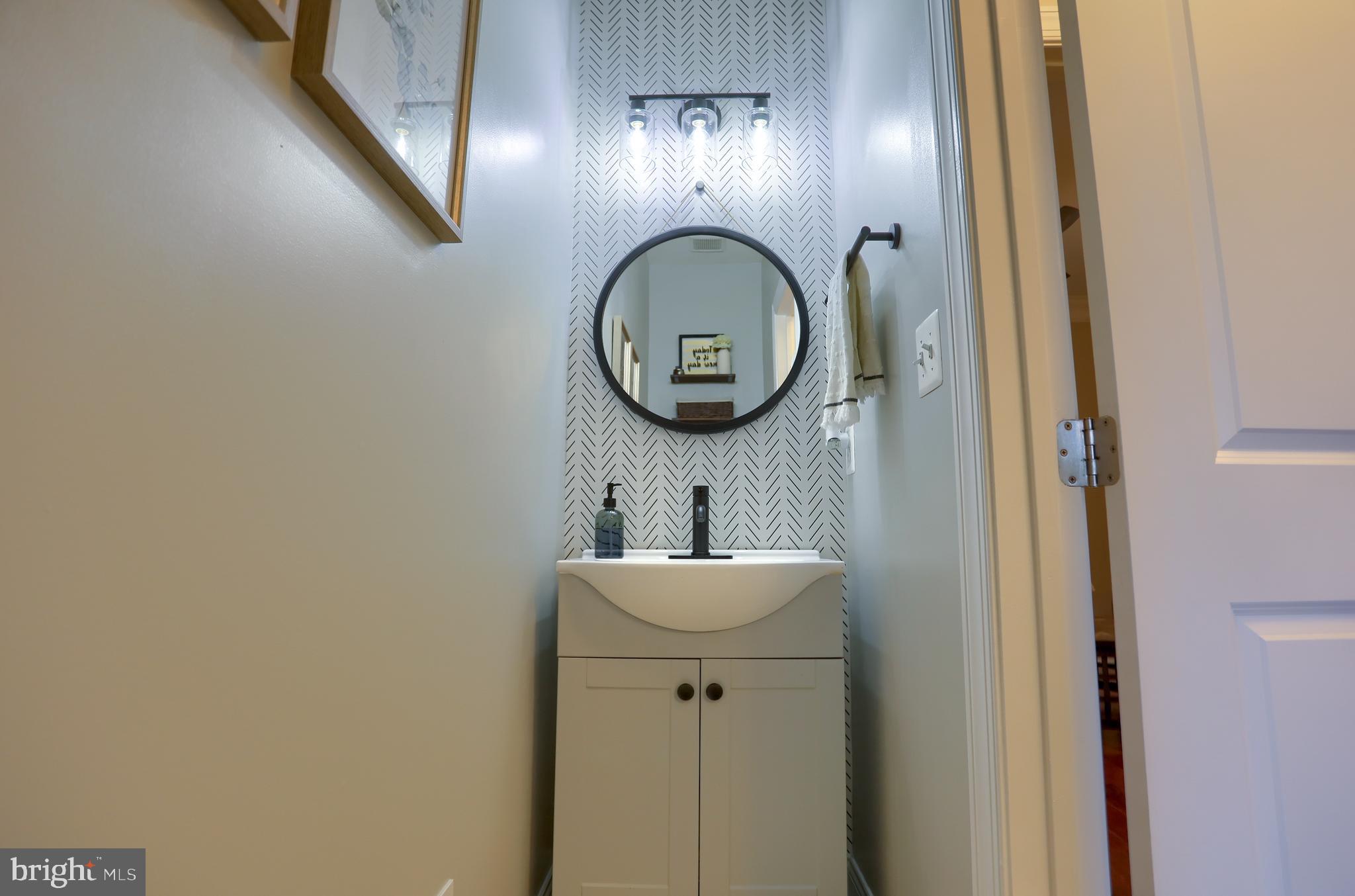 LAUREL RIDGE - THE GLEN - Residential