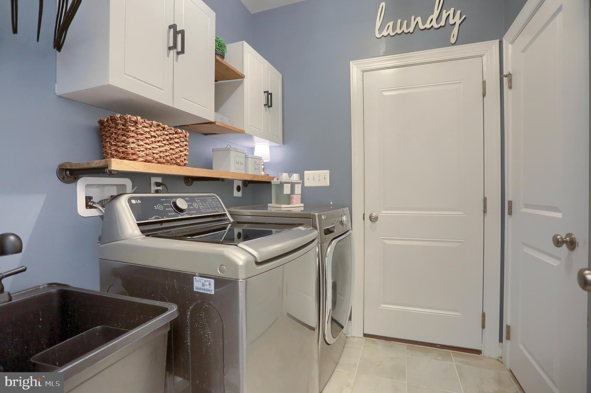 LAUREL RIDGE - THE GLEN - Residential