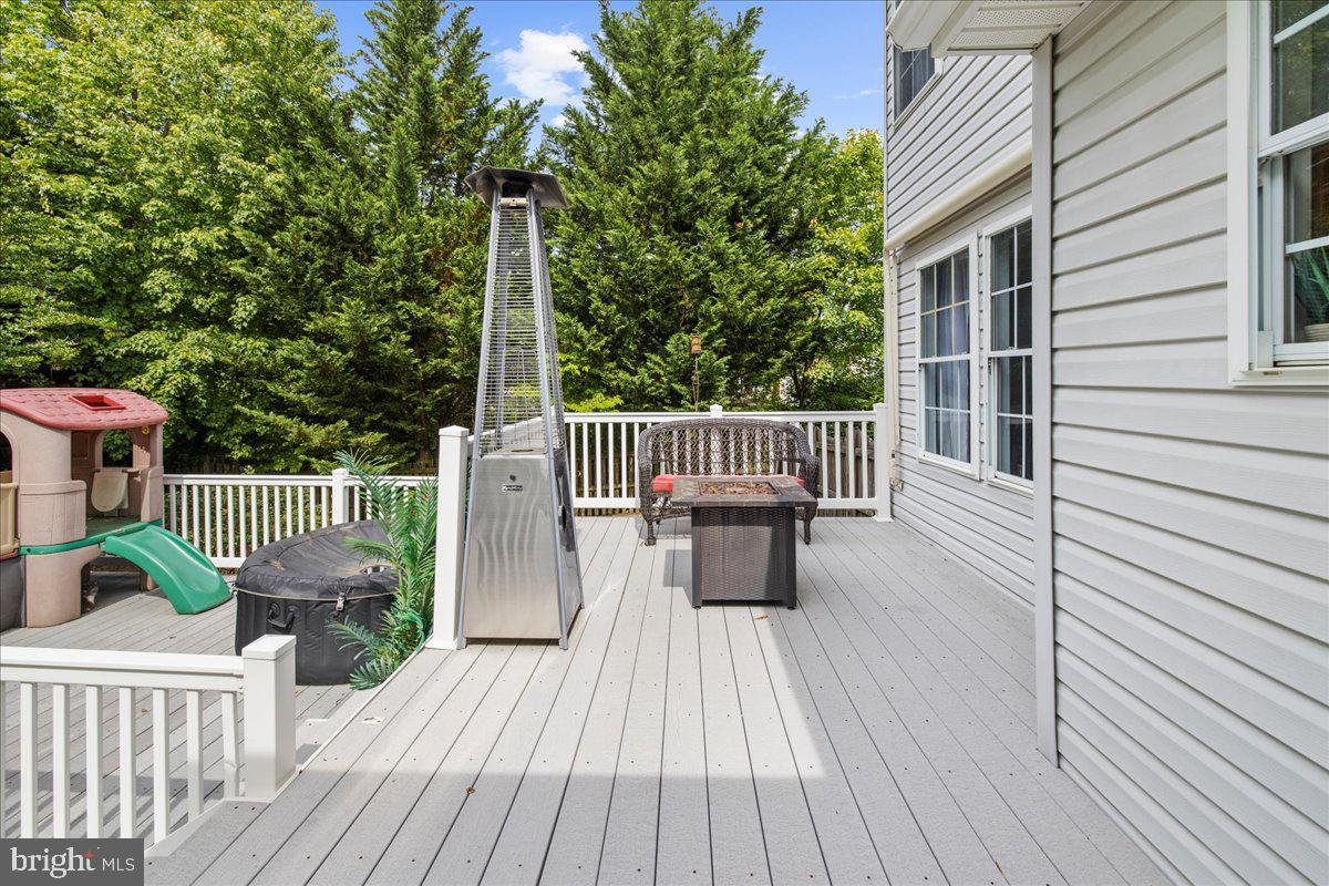 WALNUT POINT - Residential