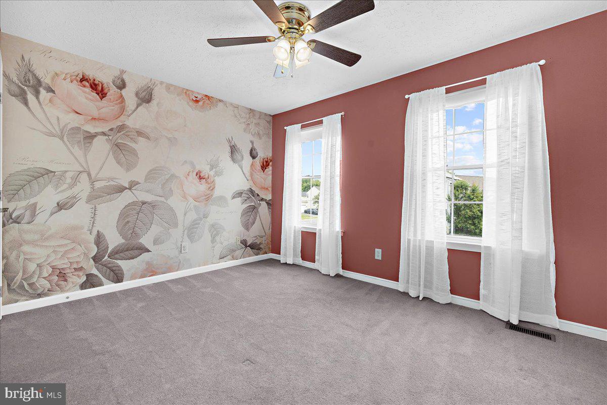 WALNUT POINT - Residential