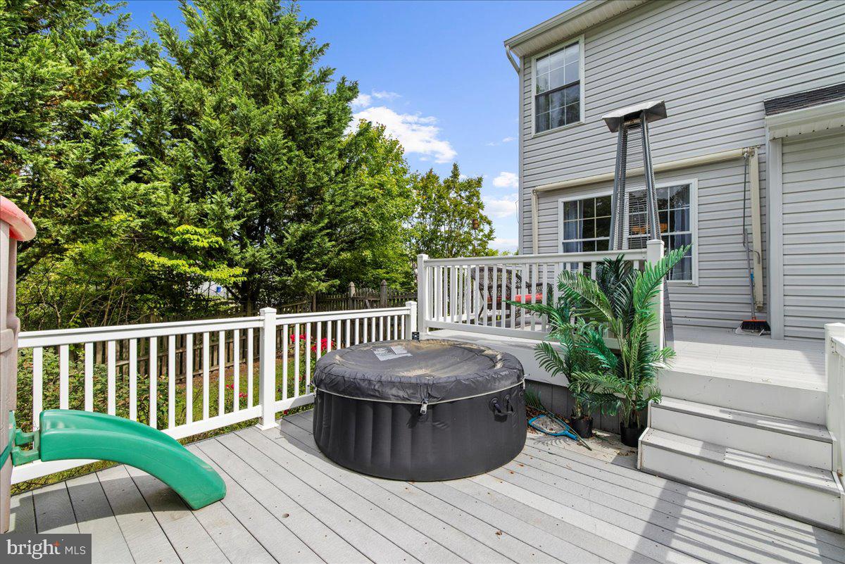 WALNUT POINT - Residential