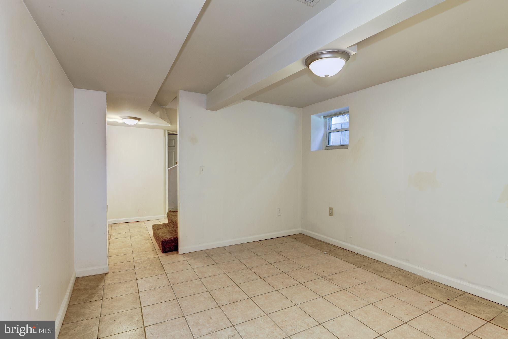 LAUREL - Residential