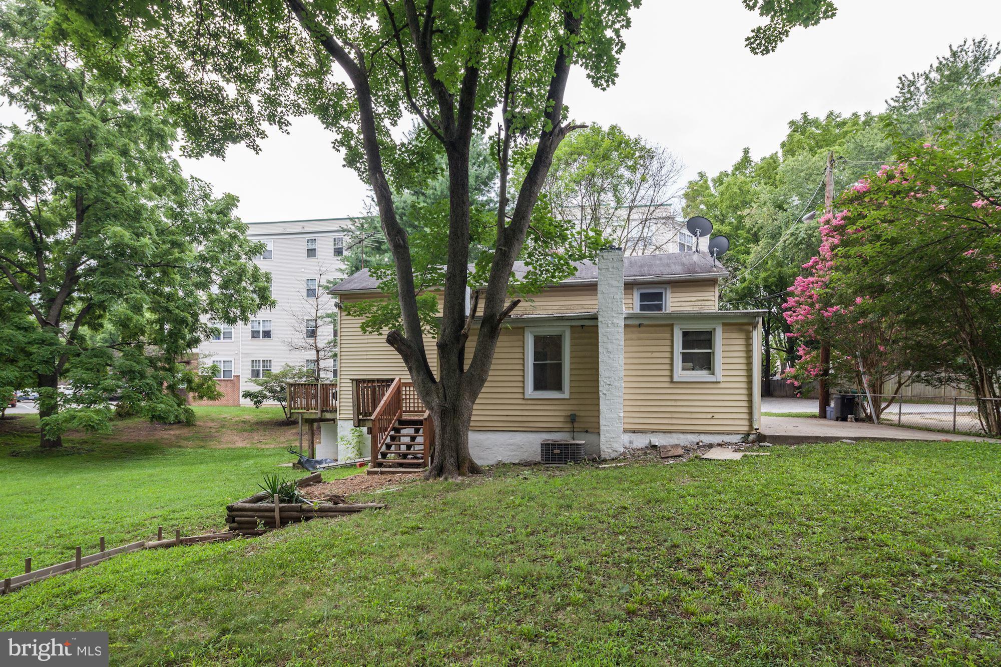 LAUREL - Residential