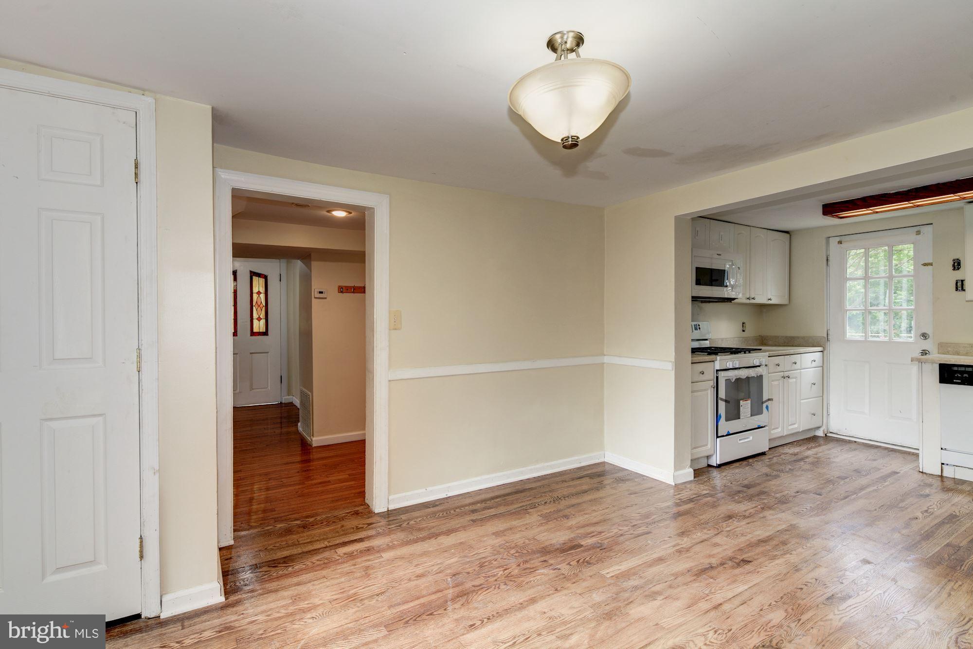 LAUREL - Residential