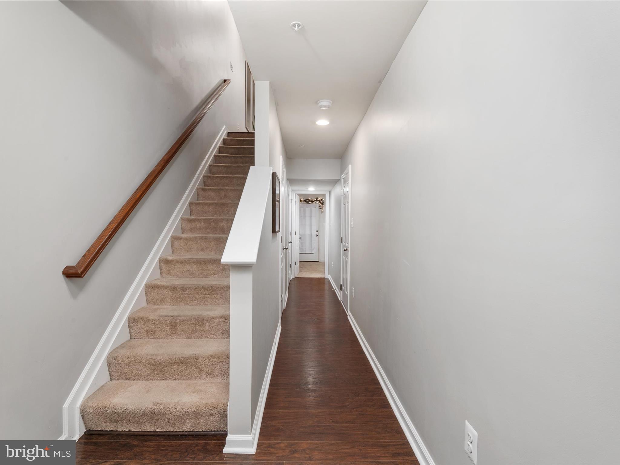 THE POINTE AT TANYARD SPRINGS - Residential Lease