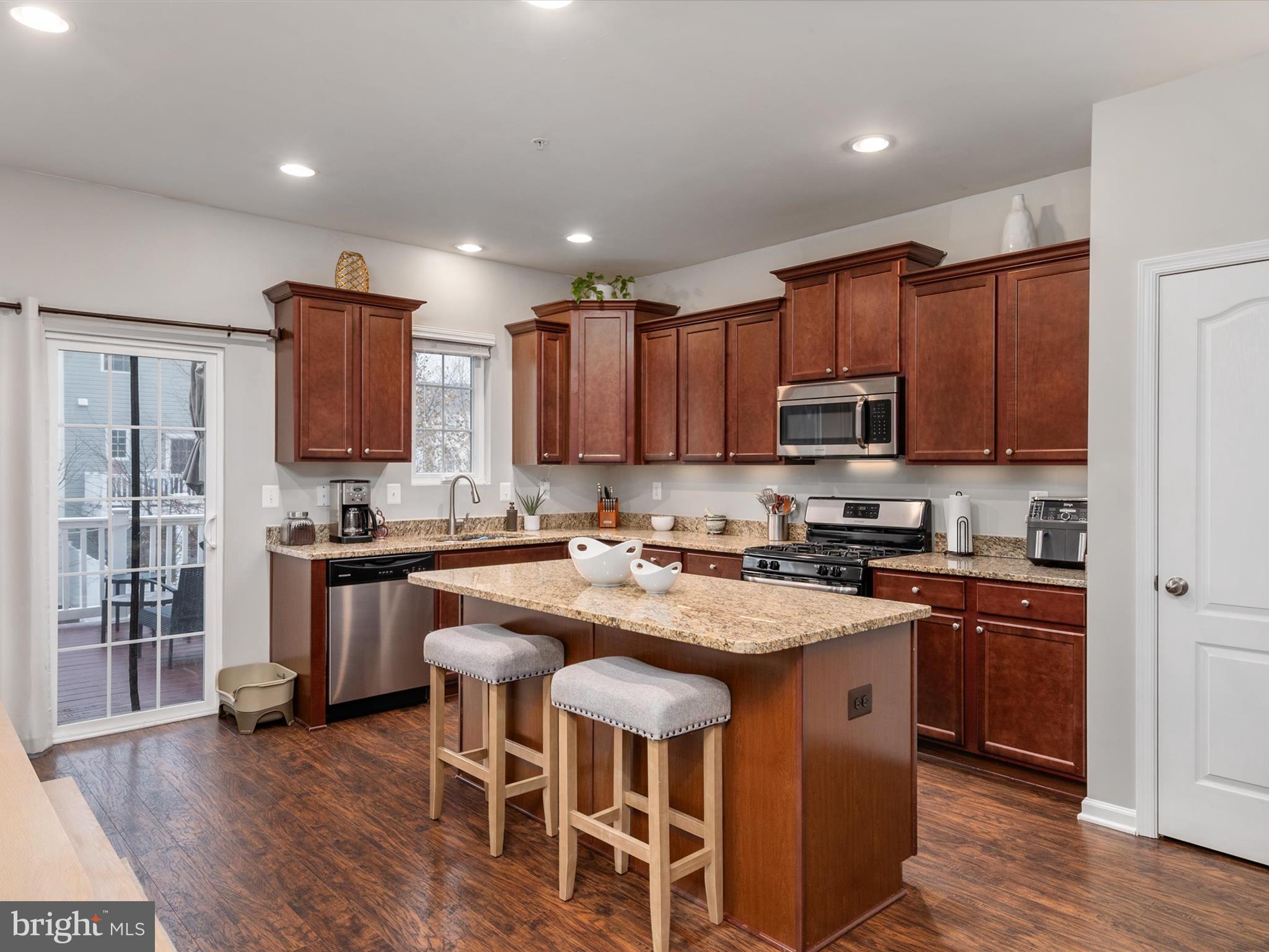 THE POINTE AT TANYARD SPRINGS - Residential Lease