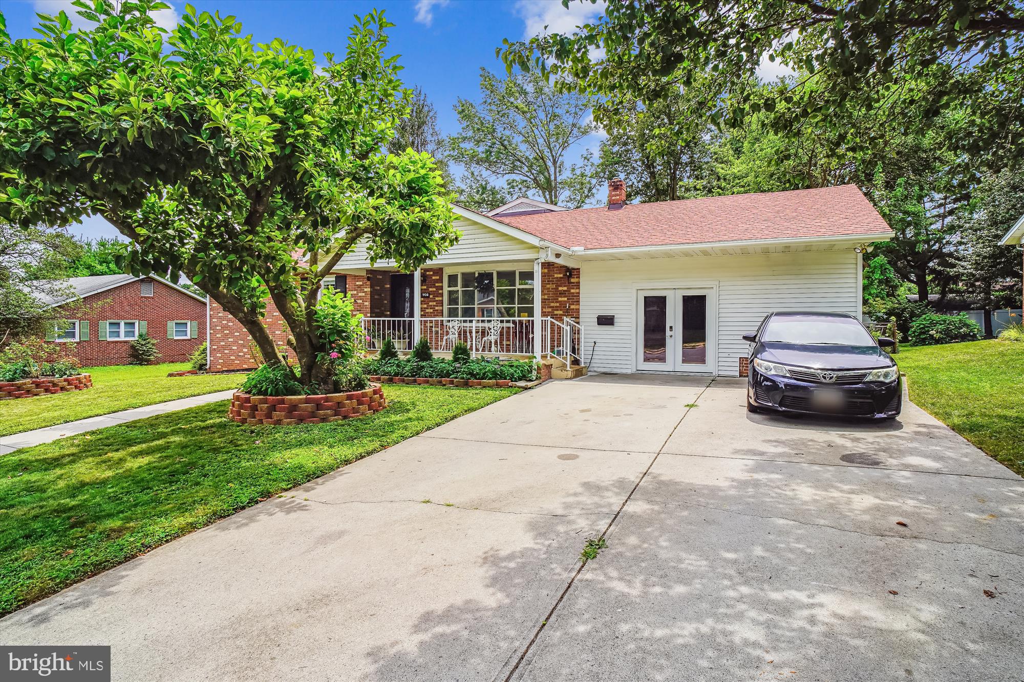 702 MIDWAY DRIVE