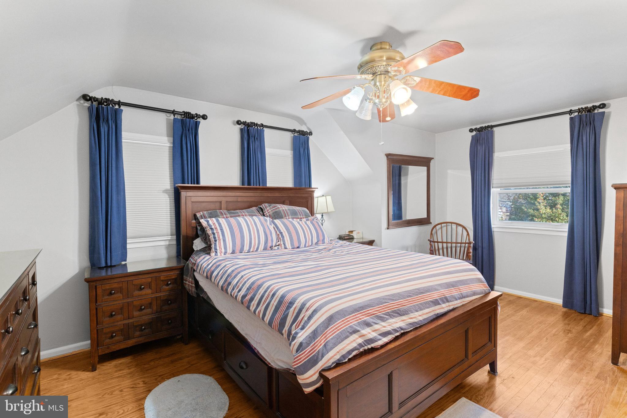 MORELAND MANOR - Residential