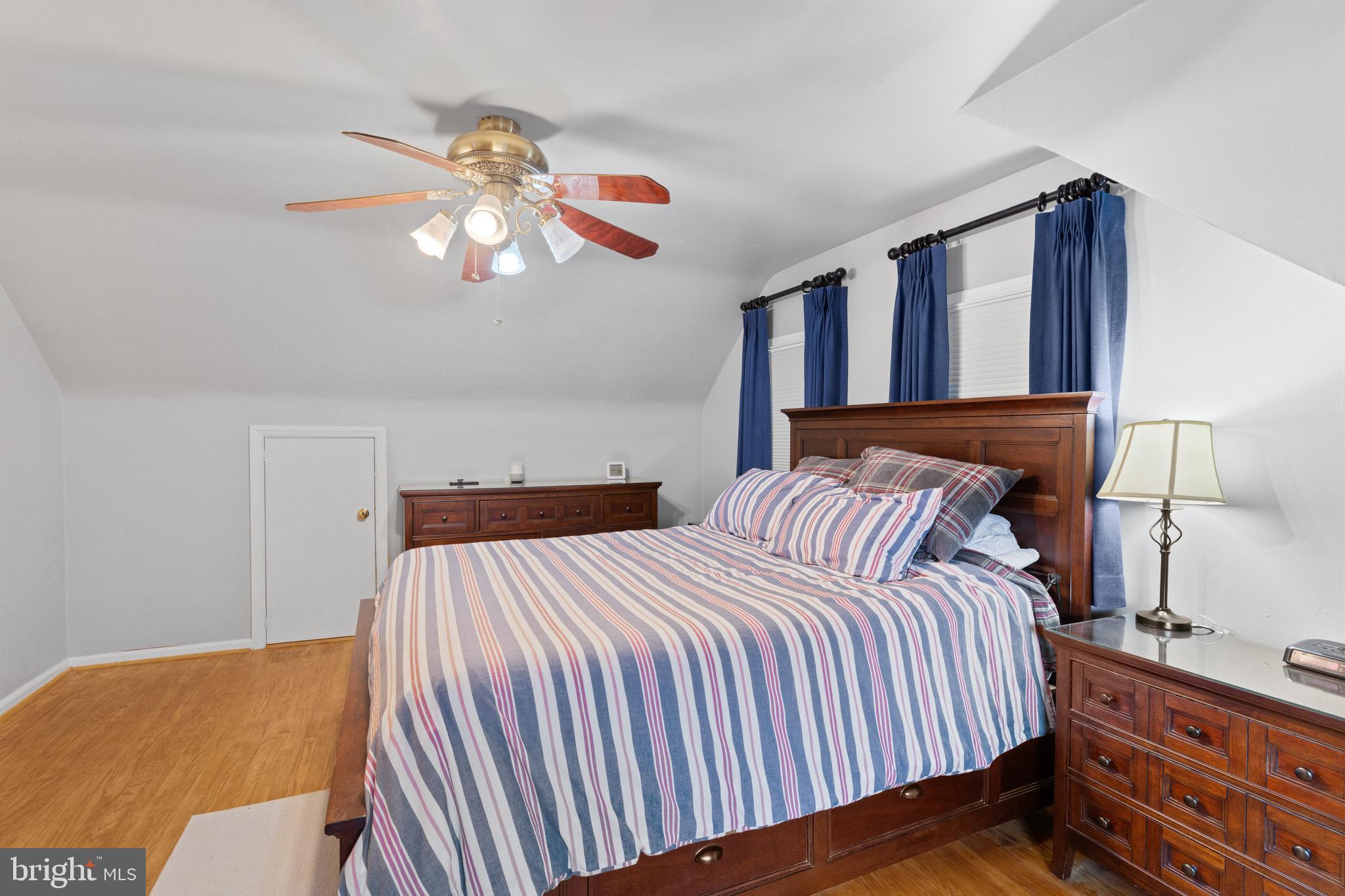 MORELAND MANOR - Residential