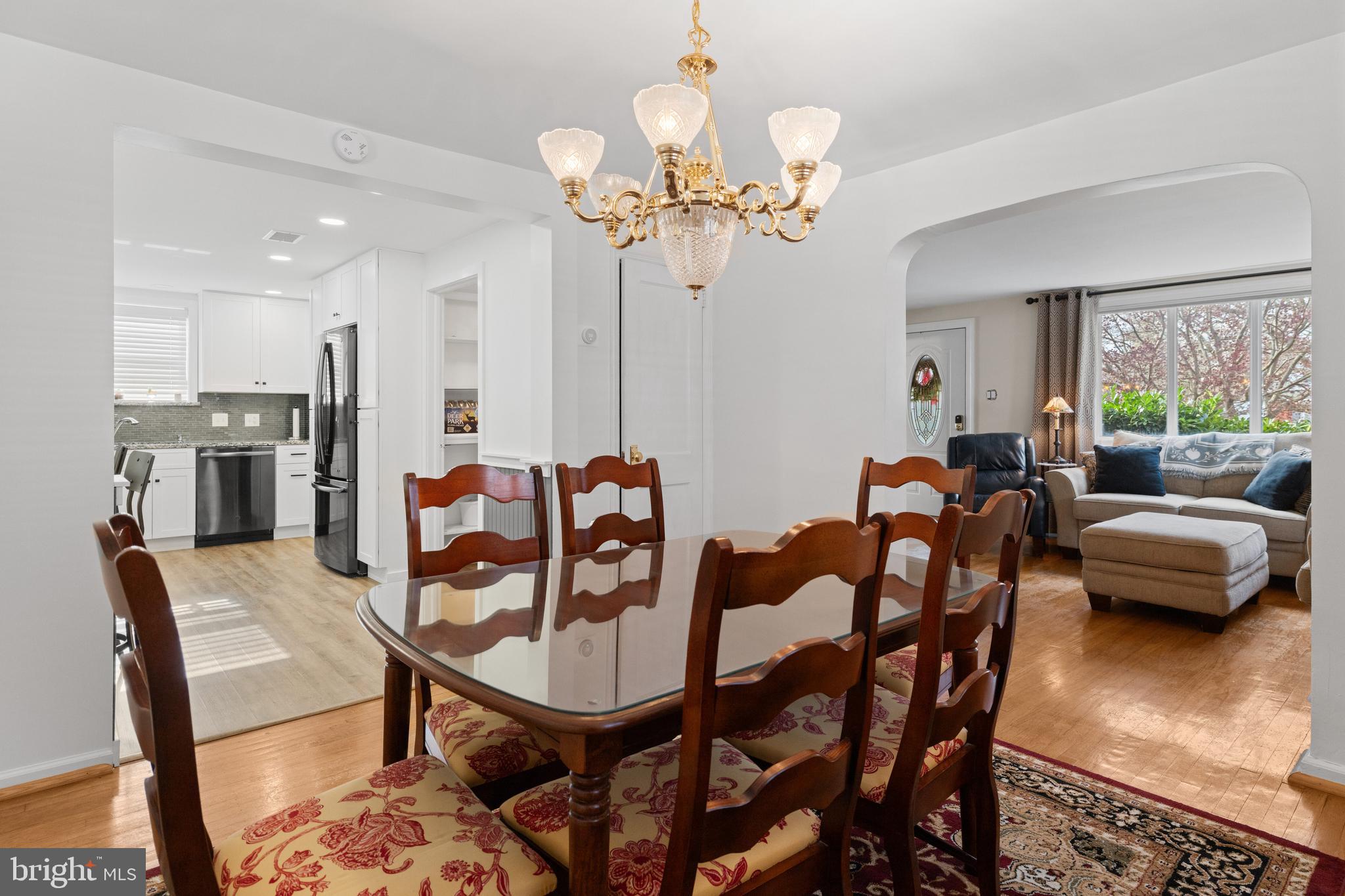 MORELAND MANOR - Residential