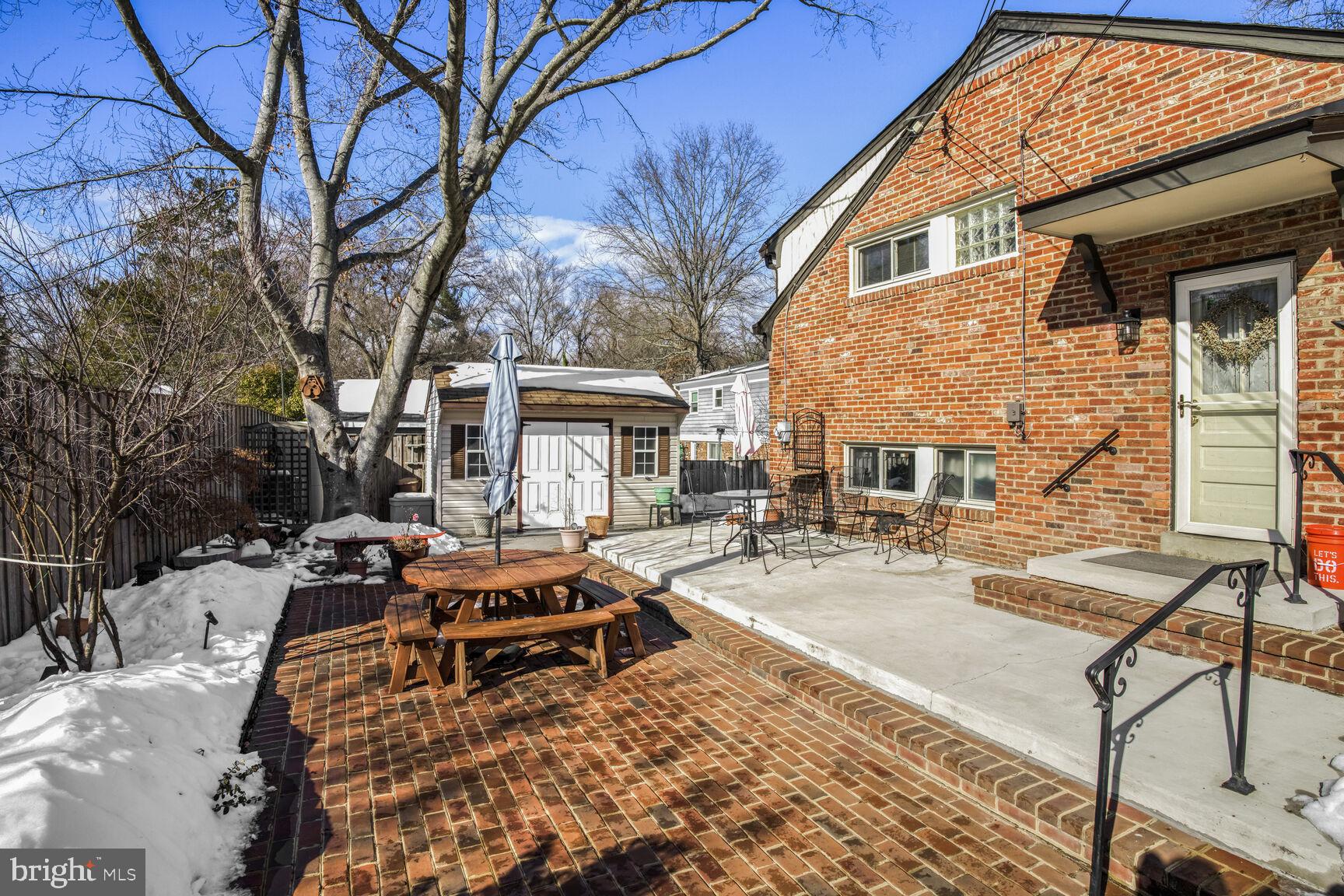 HOLLIN HALL VILLAGE - Residential