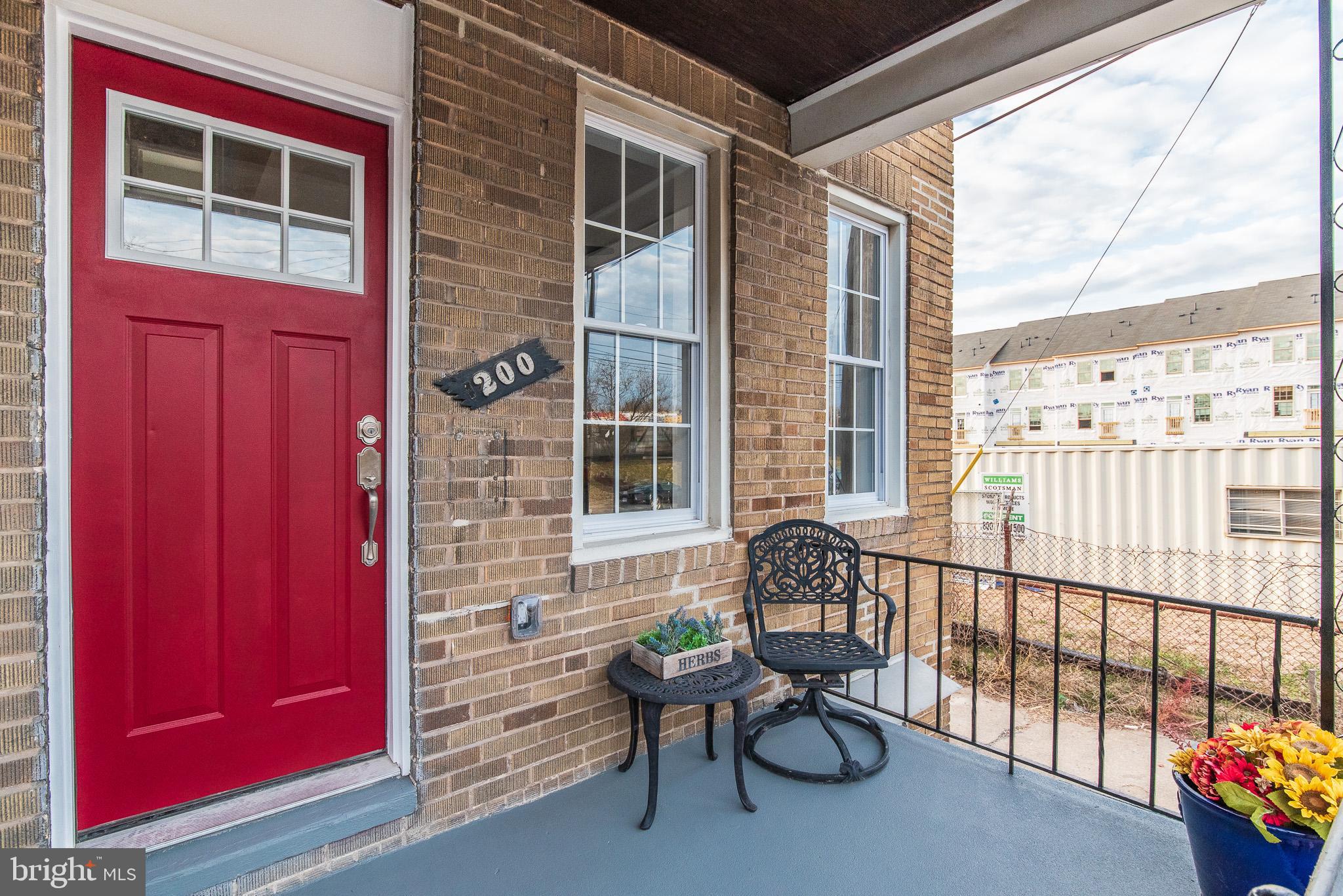 GREEKTOWN - Residential