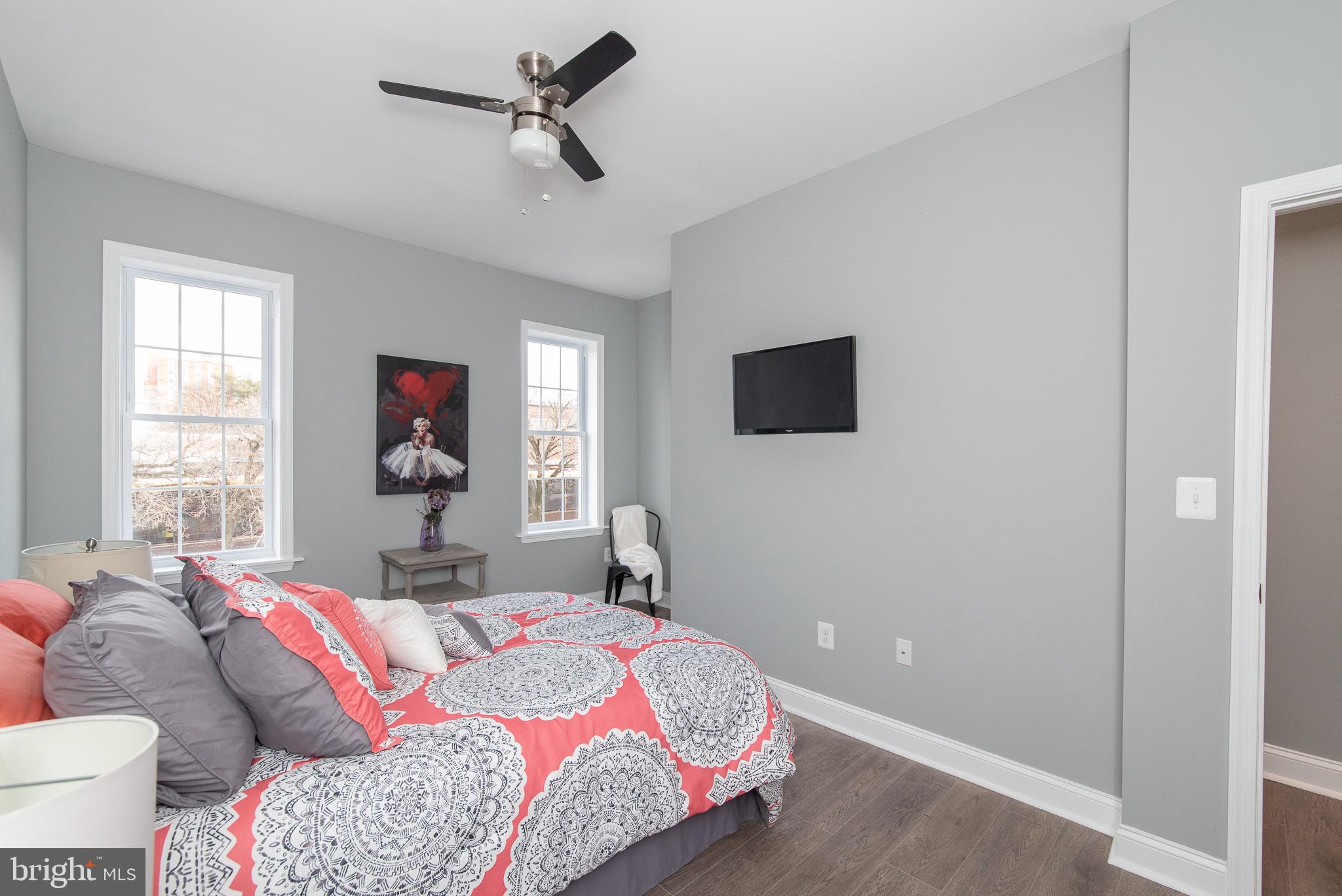 GREEKTOWN - Residential