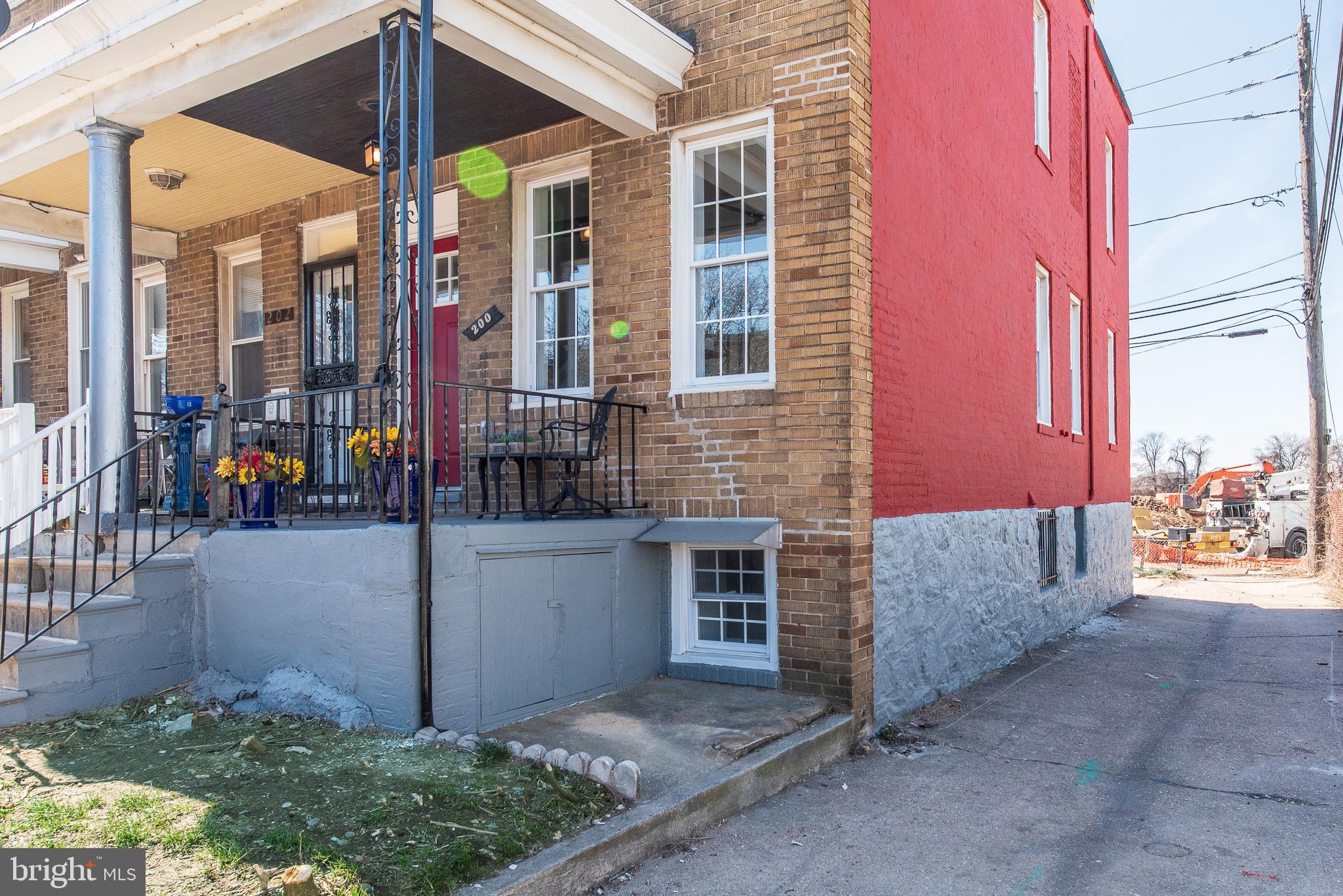 GREEKTOWN - Residential