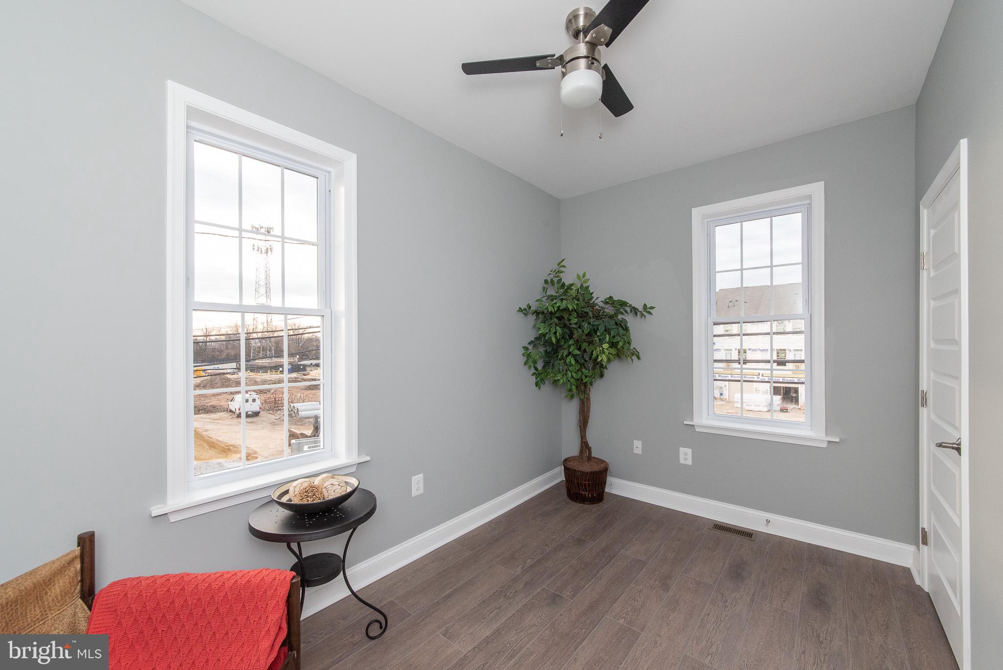 GREEKTOWN - Residential