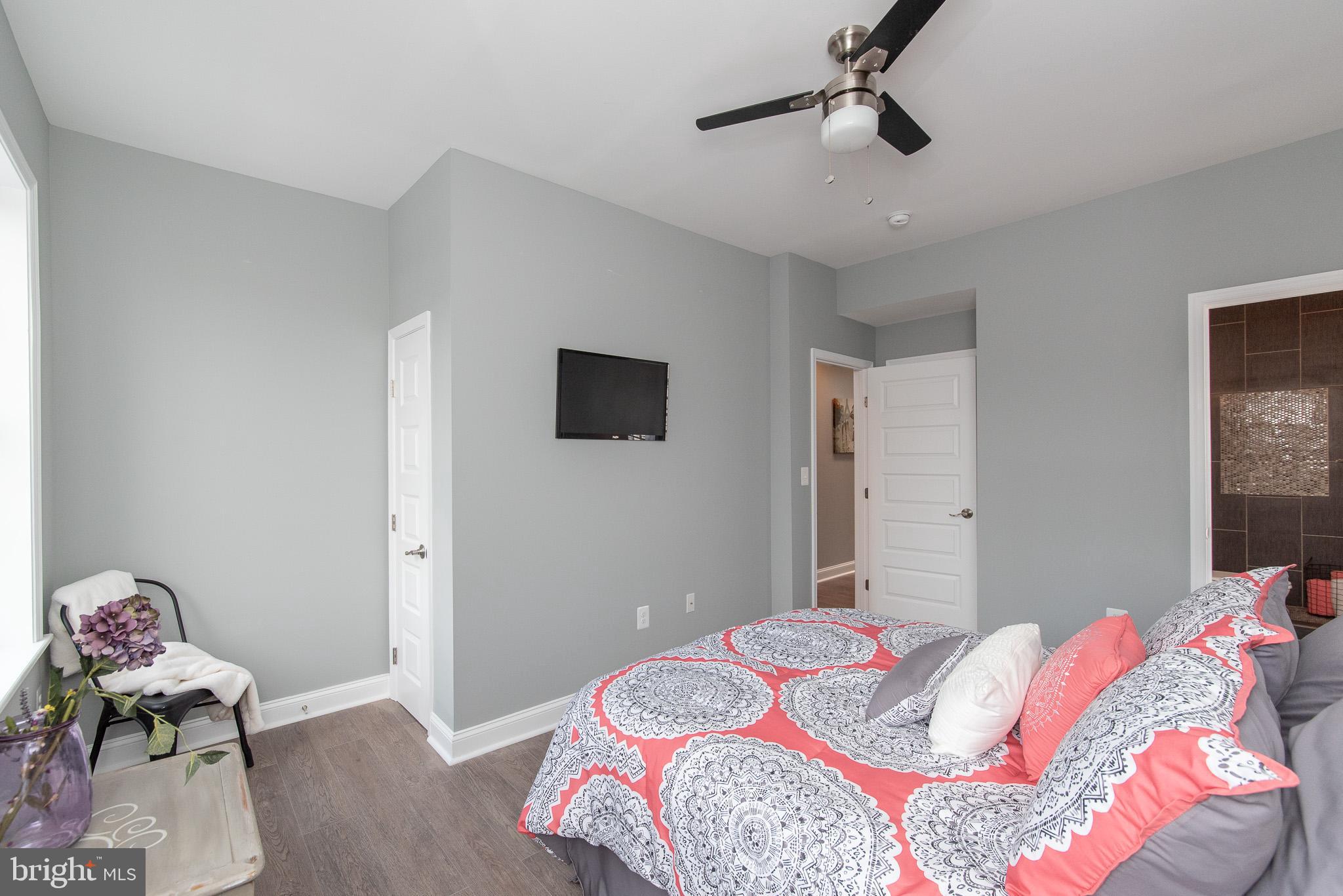 GREEKTOWN - Residential