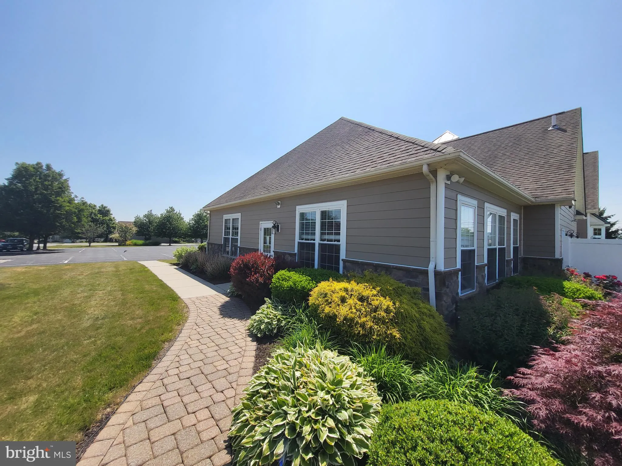 Honey Brook, Pennsylvania 19344, United States, 3 Bedrooms Bedrooms, ,5 BathroomsBathrooms,Residential,Pending,6011