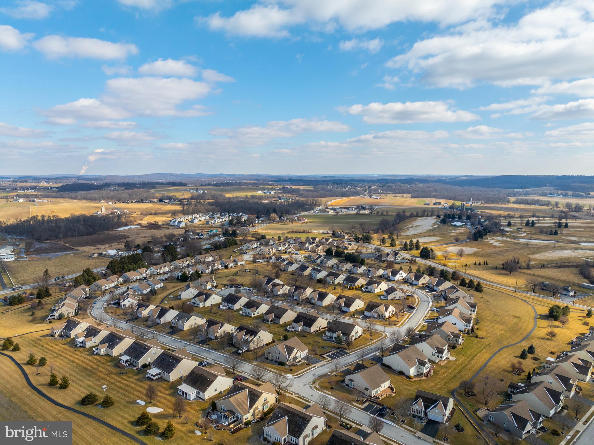 KNOB HILL FARMS - Residential