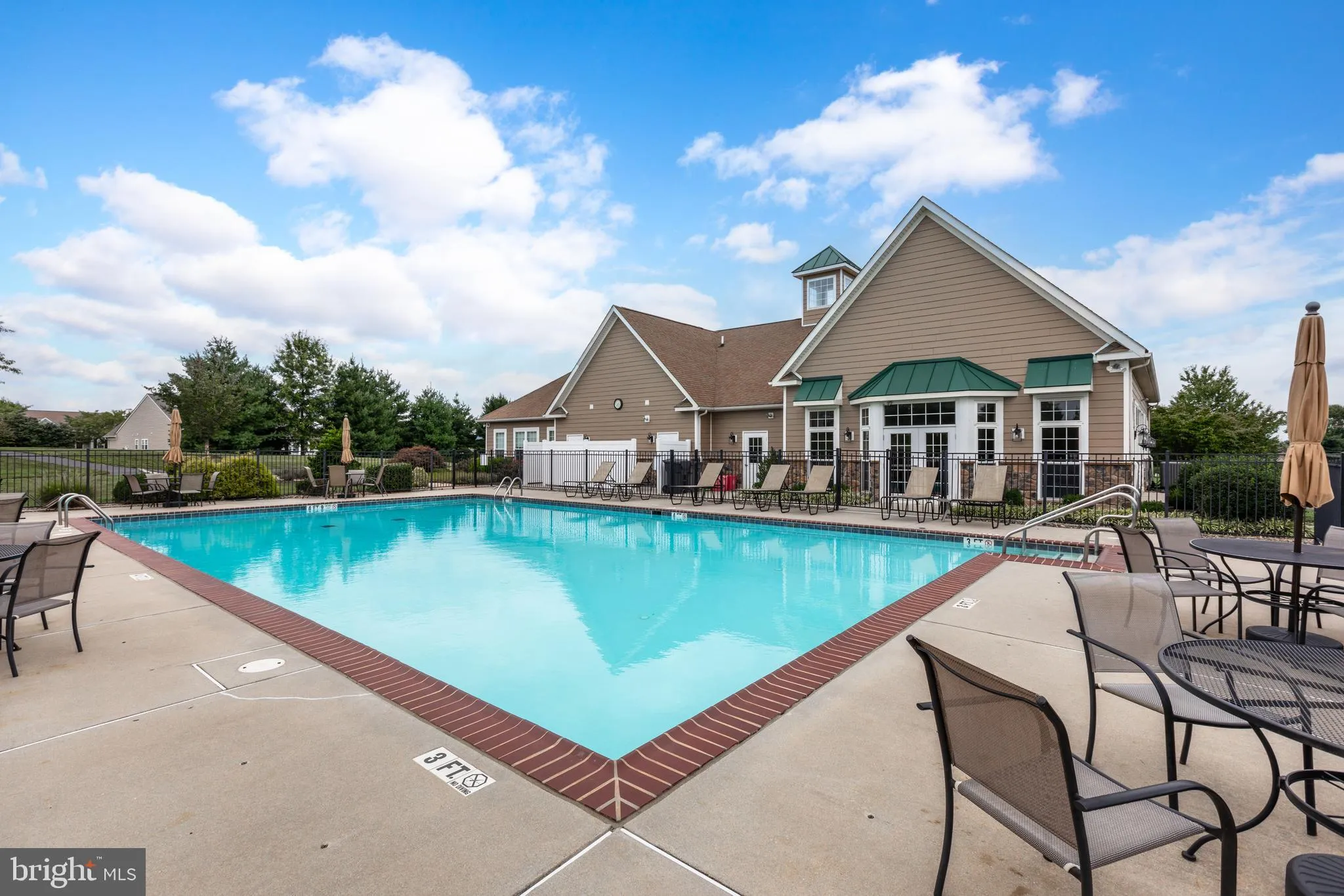 Honey Brook, Pennsylvania 19344, United States, 3 Bedrooms Bedrooms, ,5 BathroomsBathrooms,Residential,Pending,6011