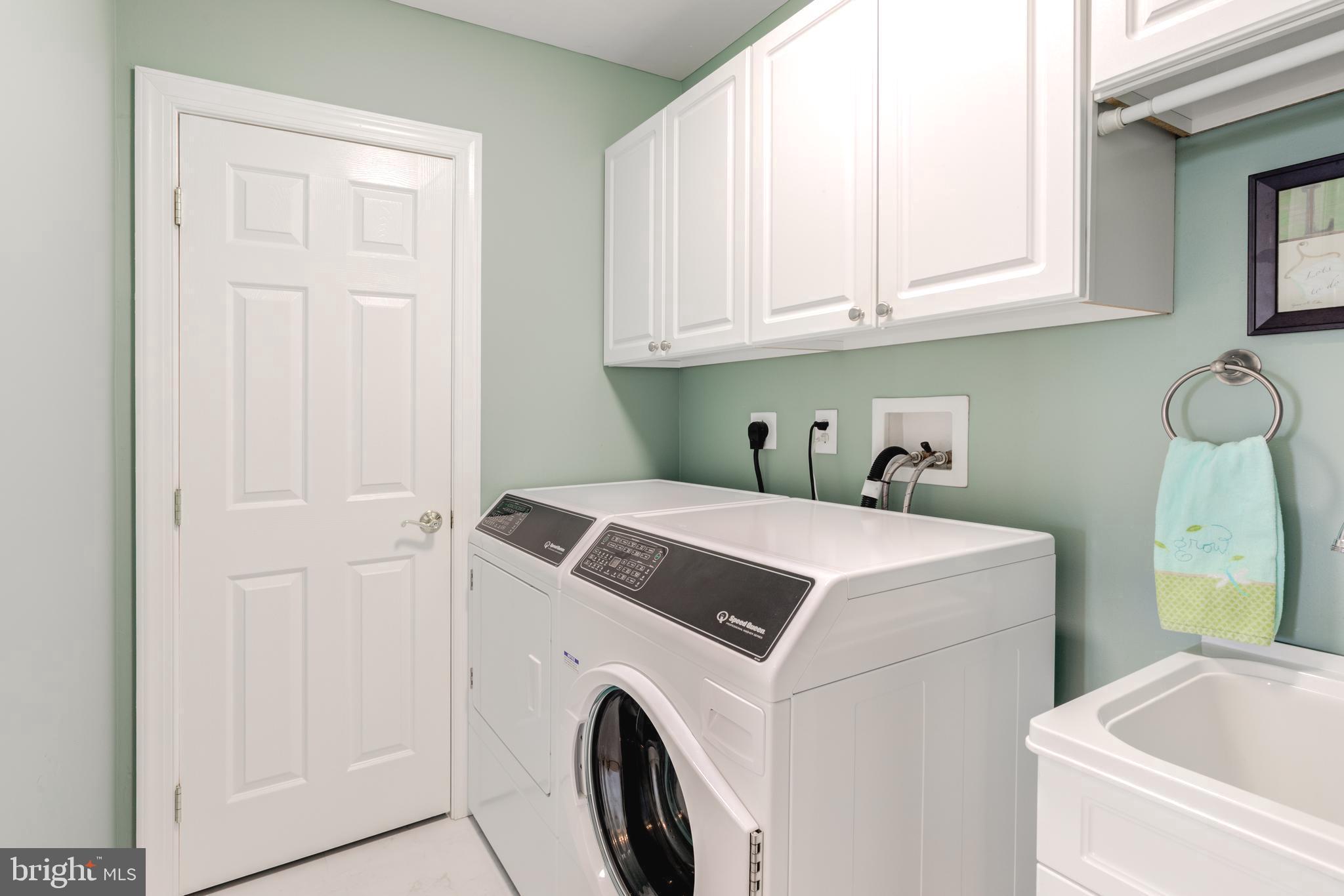 KNOB HILL FARMS - Residential