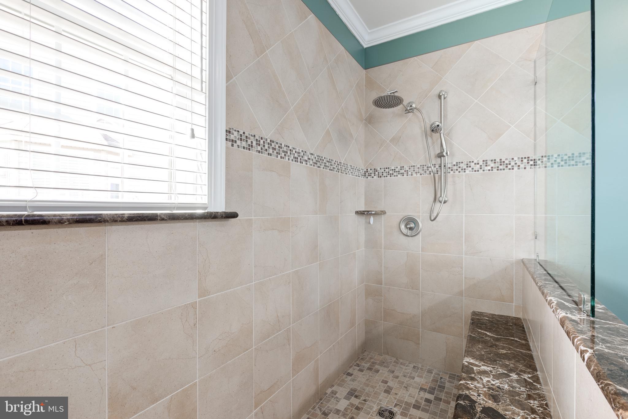 KNOB HILL FARMS - Residential