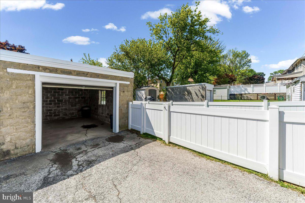 DREXEL HILL - Residential