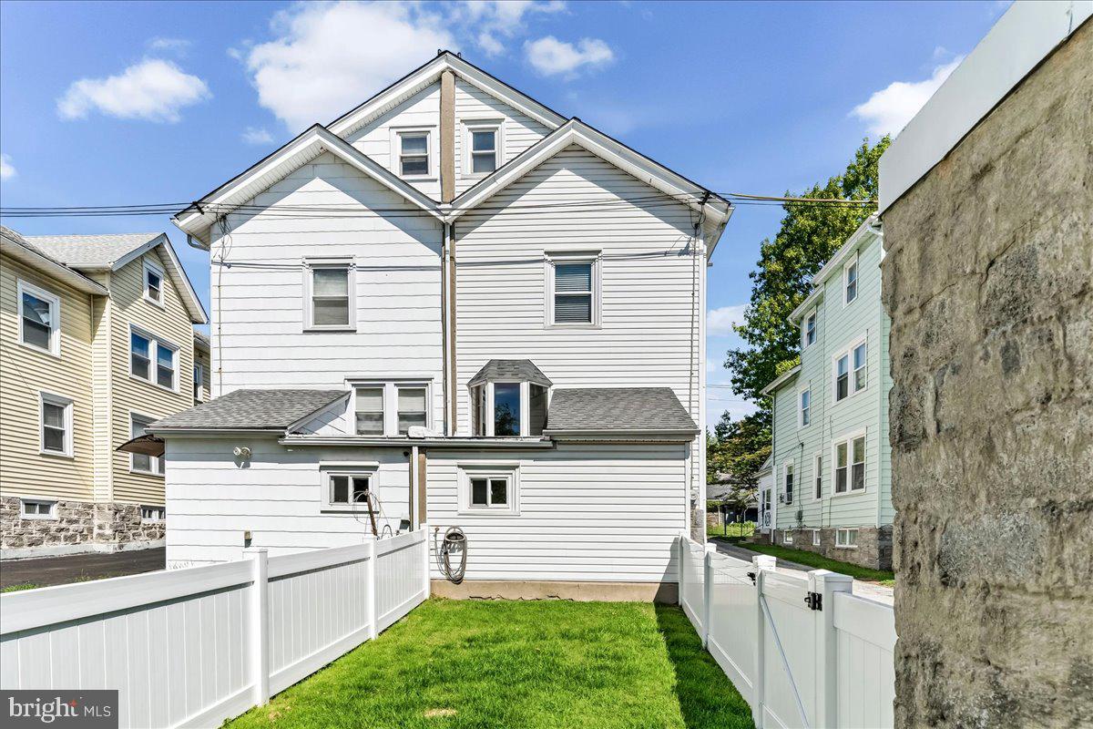 DREXEL HILL - Residential
