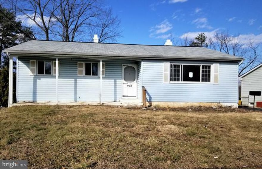 Ranch style home in Laurel in Maryland City neighborhood with great access to major highways including 295. Also close to shopping at the nearby Target, Panera Bread, Chipotle and Wal Mart. This home offers warm hardwood floors, a large living room, a kitchen with a separate tablespace, and partly finished lower level. Warm gas heat. Come take a look and bring your best offer