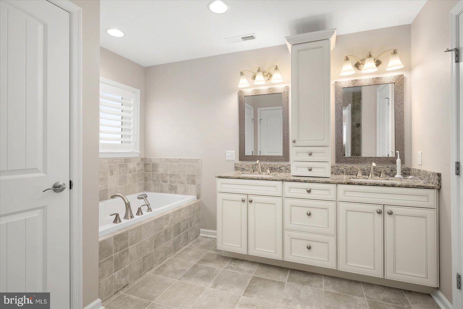 LITTLE SALISBURY - Residential