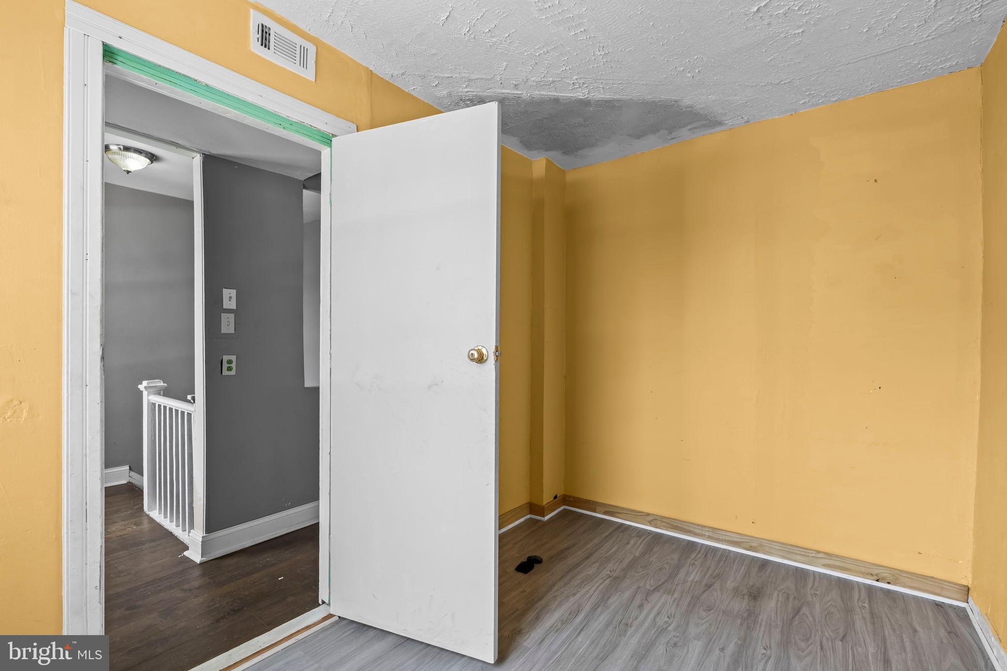 RITCHIE HEIGHTS - Residential