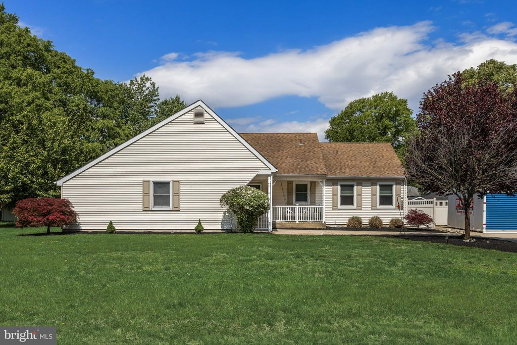 Photo of 3 Marino Drive, CLARKSBORO, NJ 08020 (MLS # NJGL2072762)