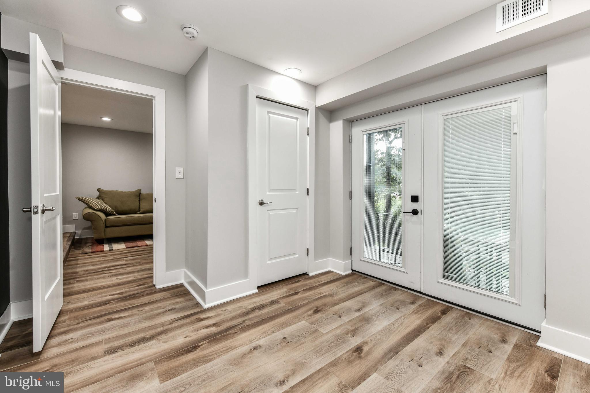 CLAREMONT - Residential Lease