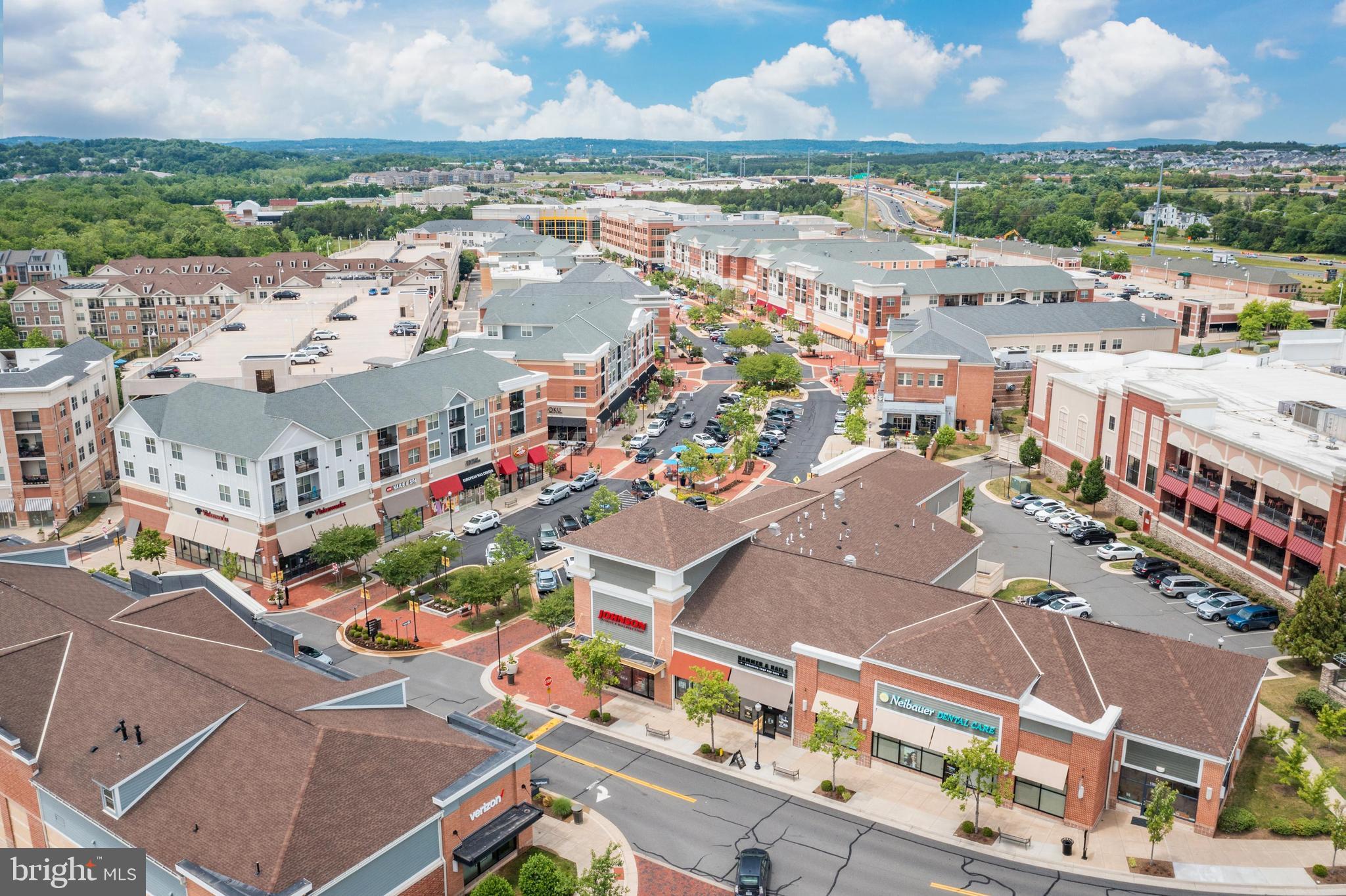 RIVER CREEK - Residential