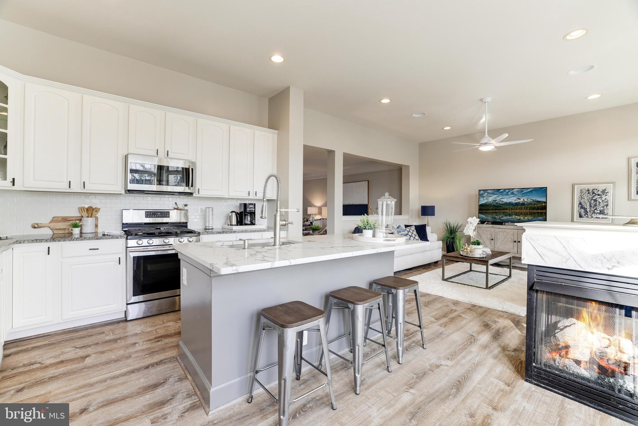 RIVER CREEK - Residential