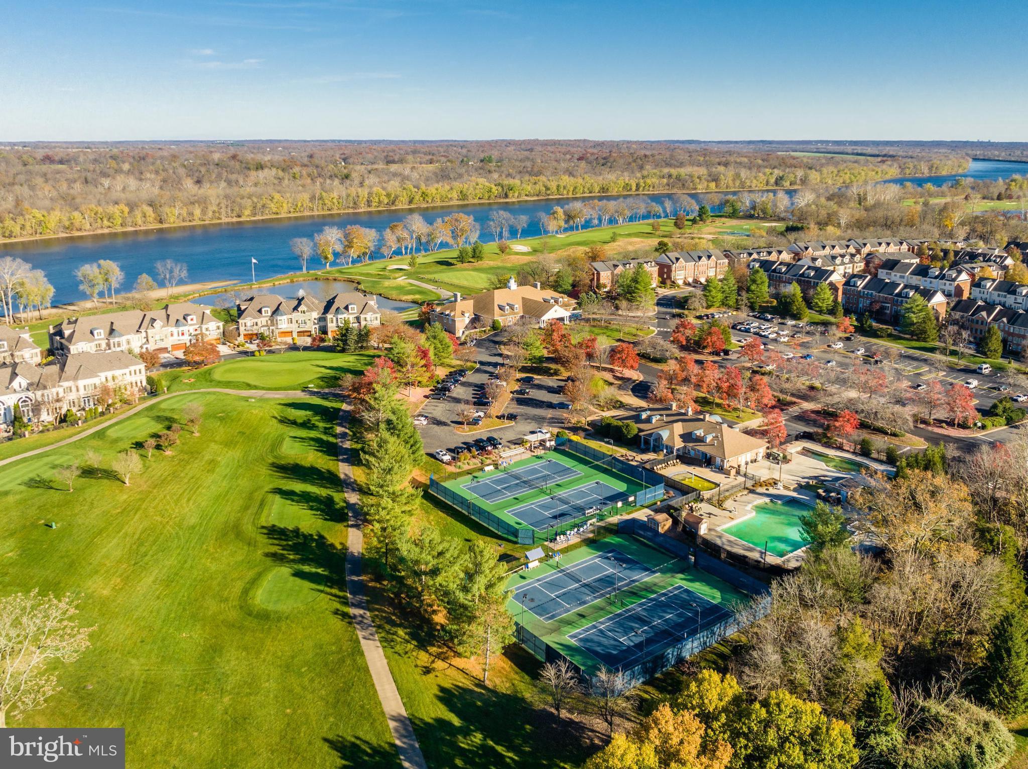 RIVER CREEK - Residential