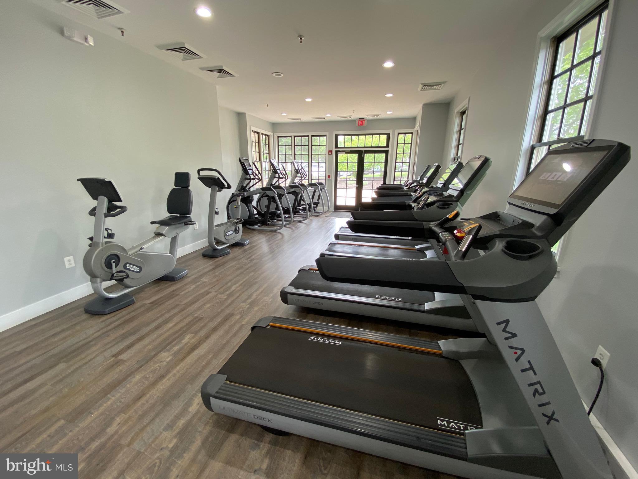 RIVER CREEK - Residential