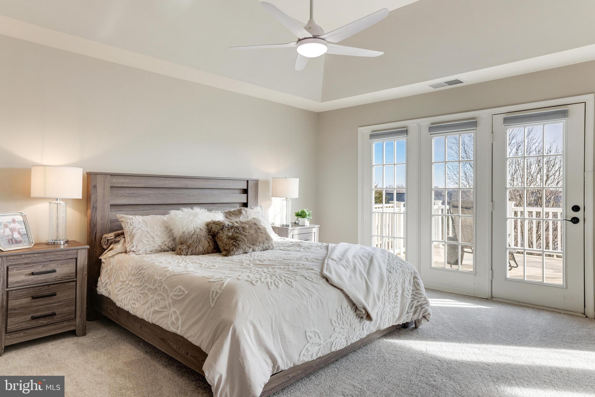 RIVER CREEK - Residential