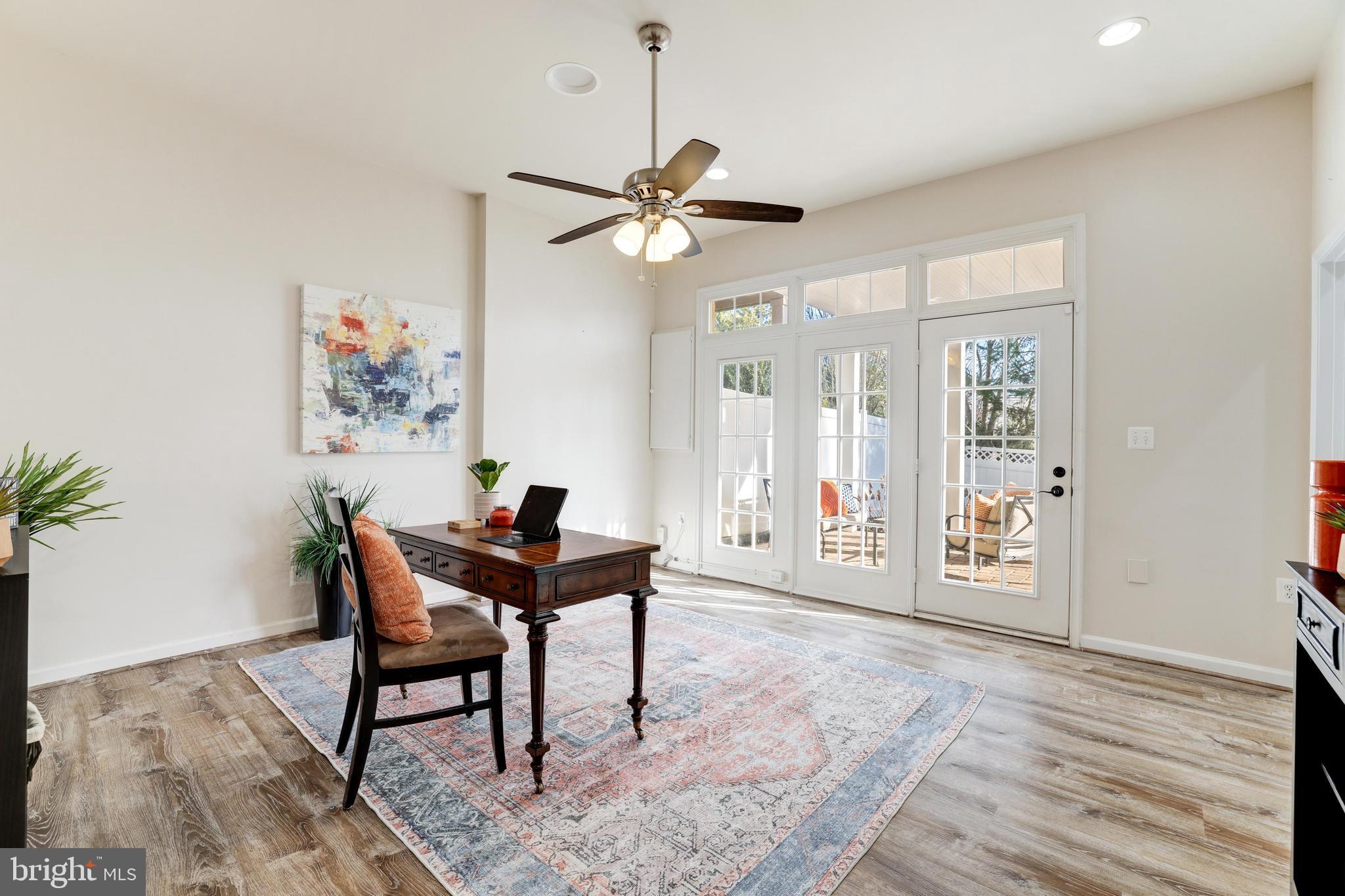 RIVER CREEK - Residential