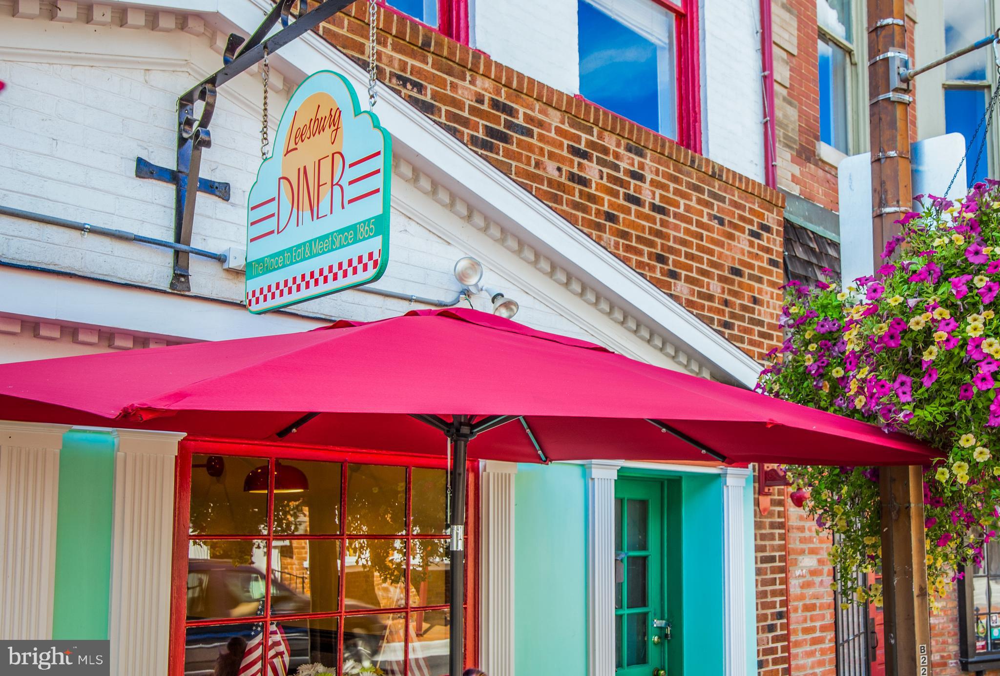 RIVER CREEK - Residential