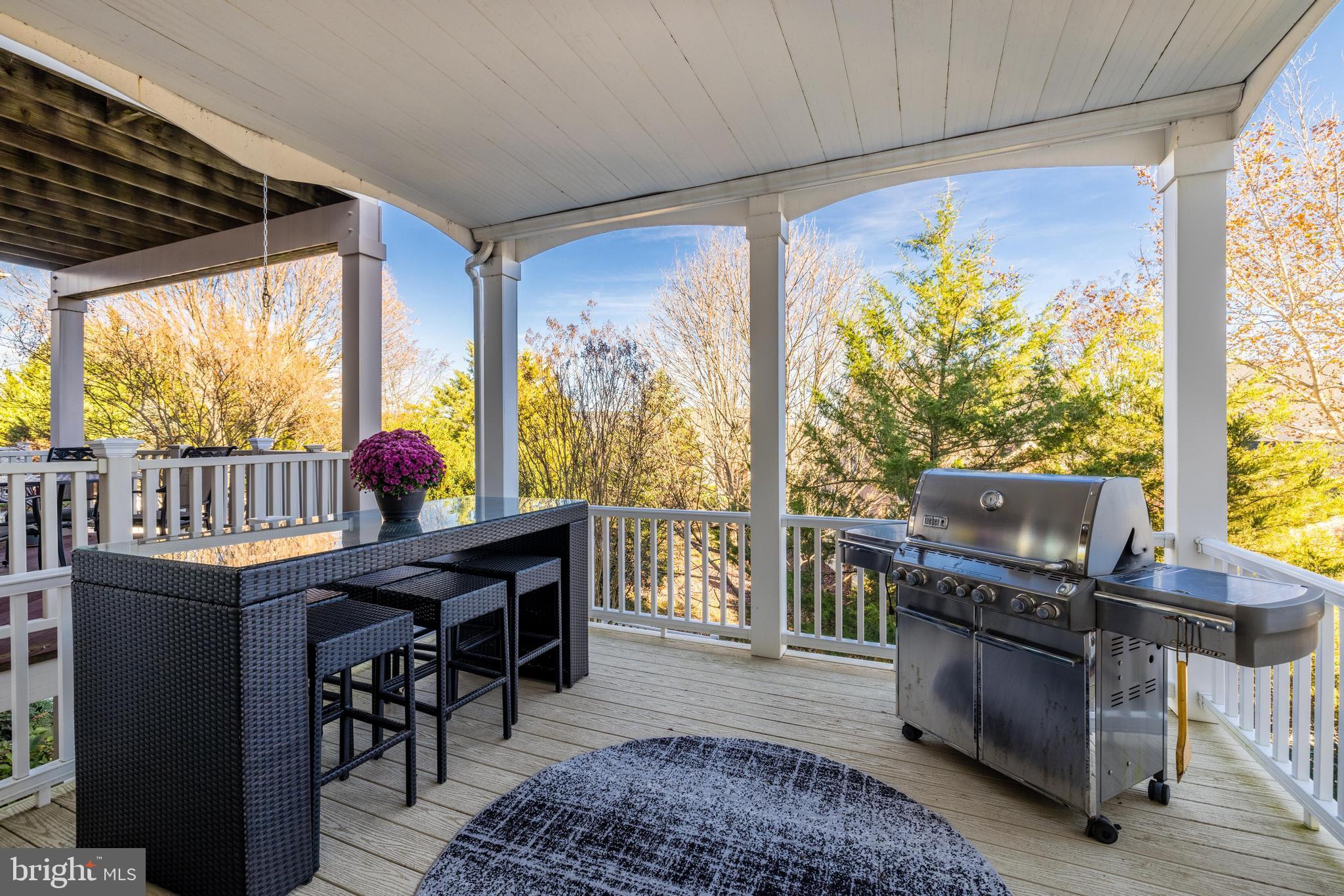 RIVER CREEK - Residential